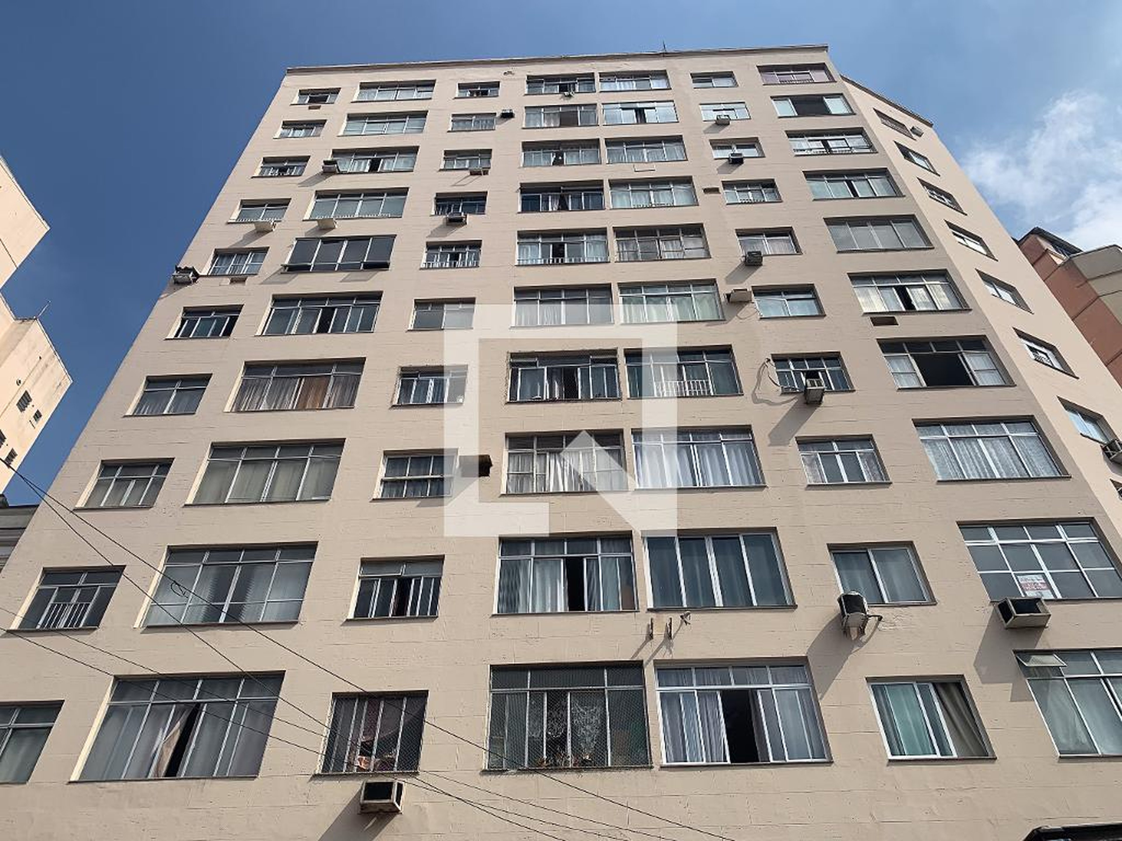 Fachada do Prédio Condomínio César Thomé