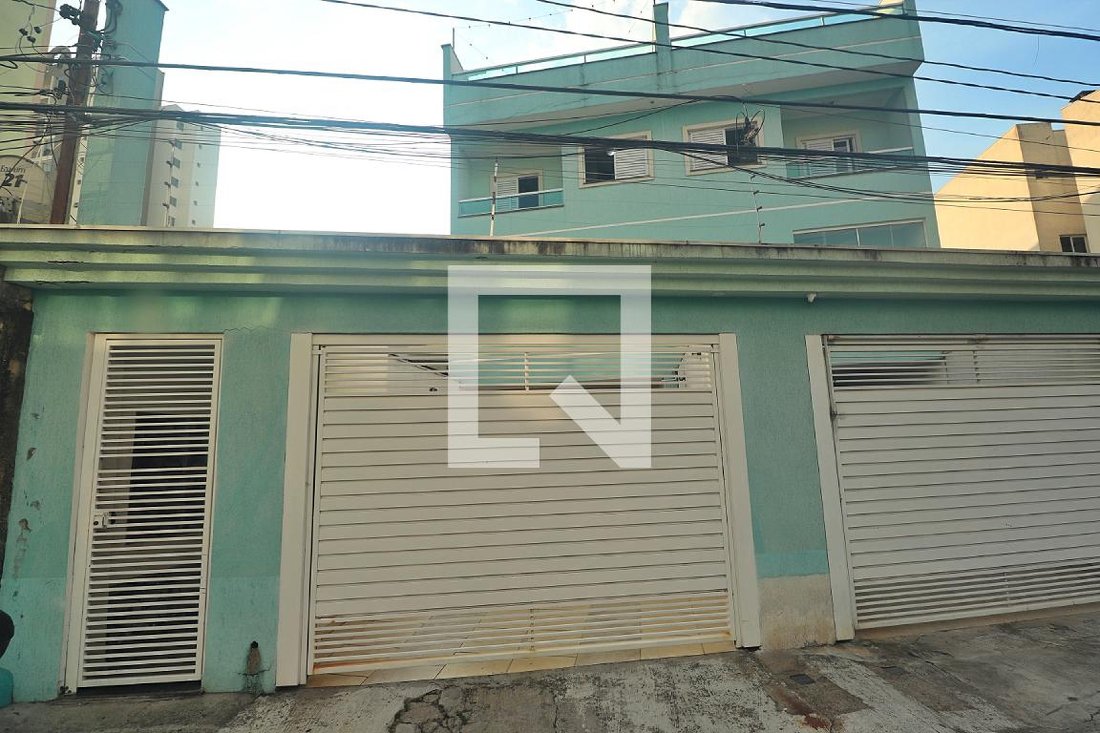 Fachada Condomínio em Rua Cananéia, 86