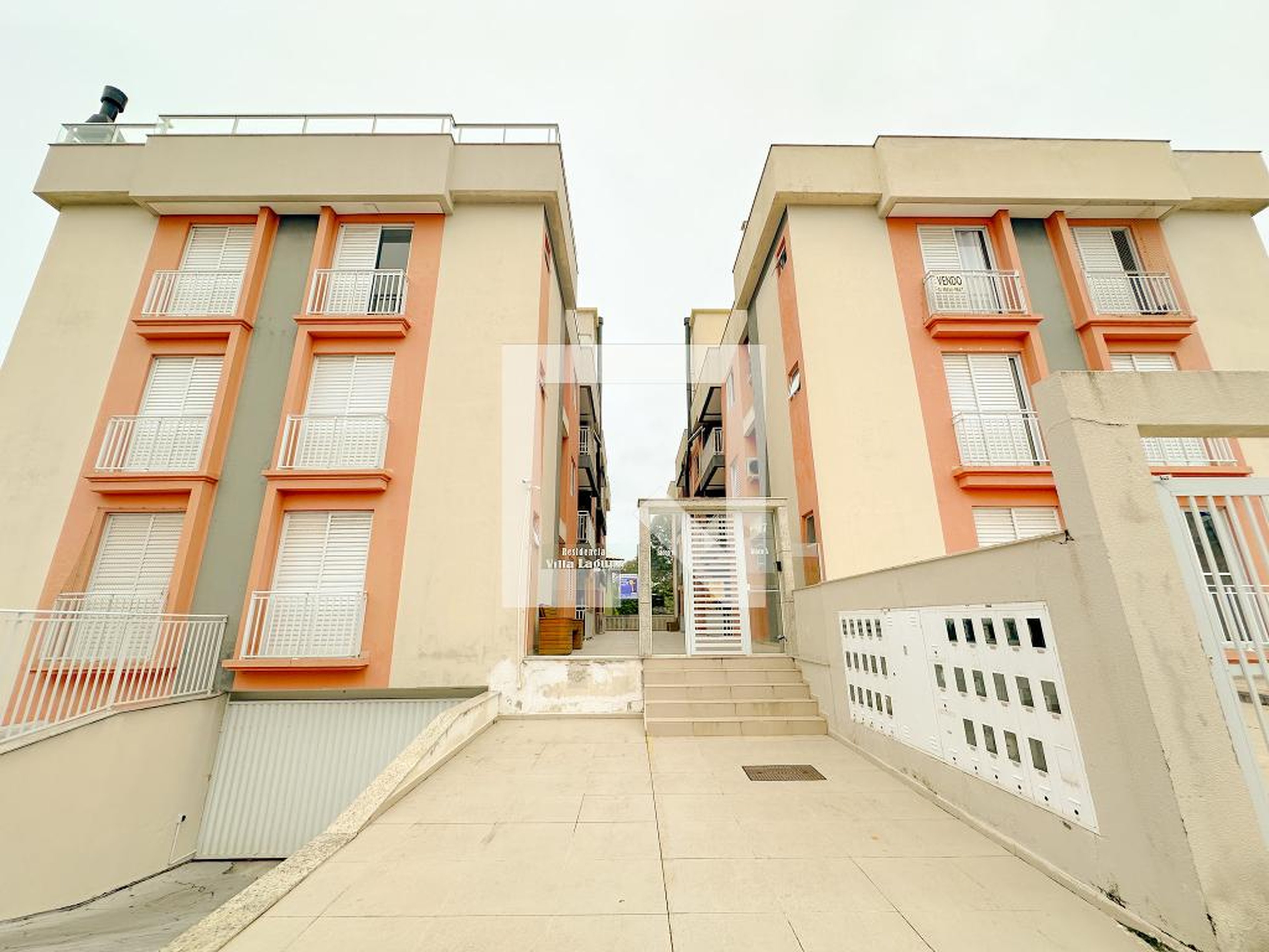 Fachada Condomínio Villa Laguna