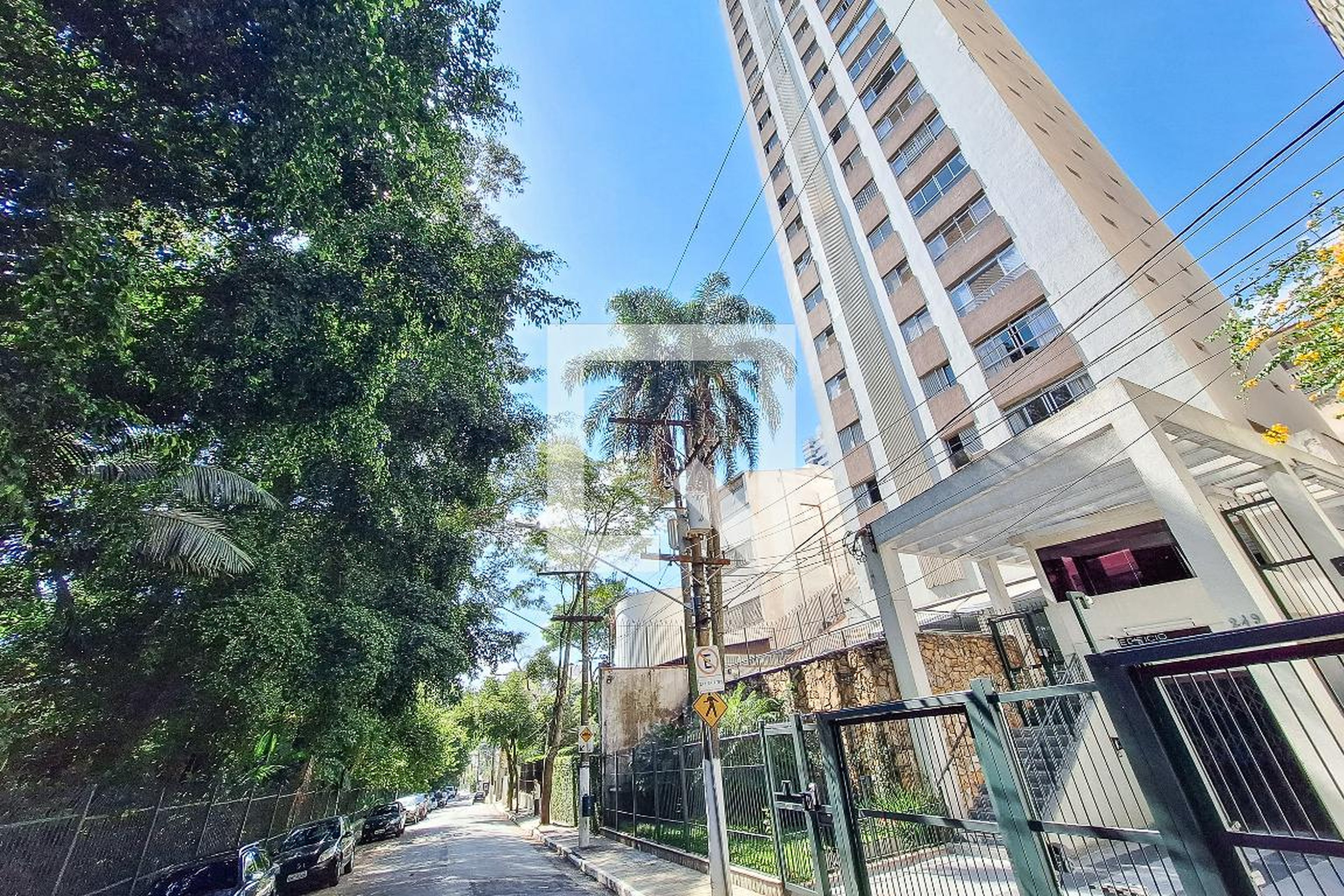 Fachada Condomínio Saint Laurent