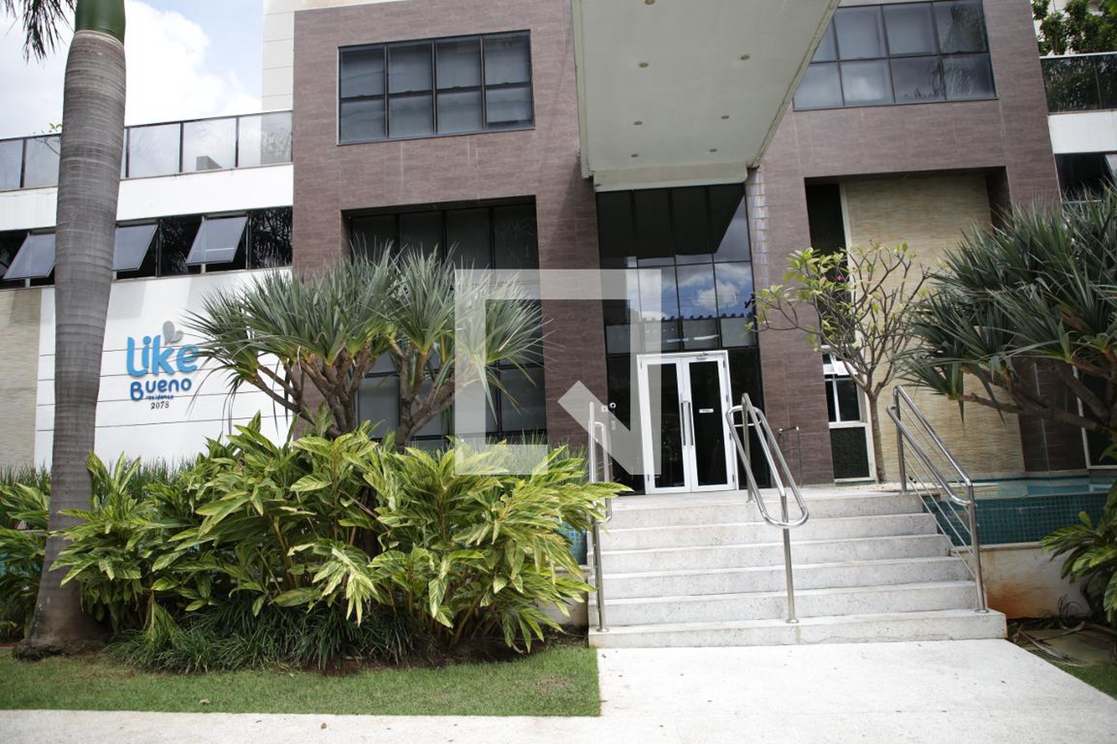 Fachada Condomínio em Rua T-30, Quadra 84