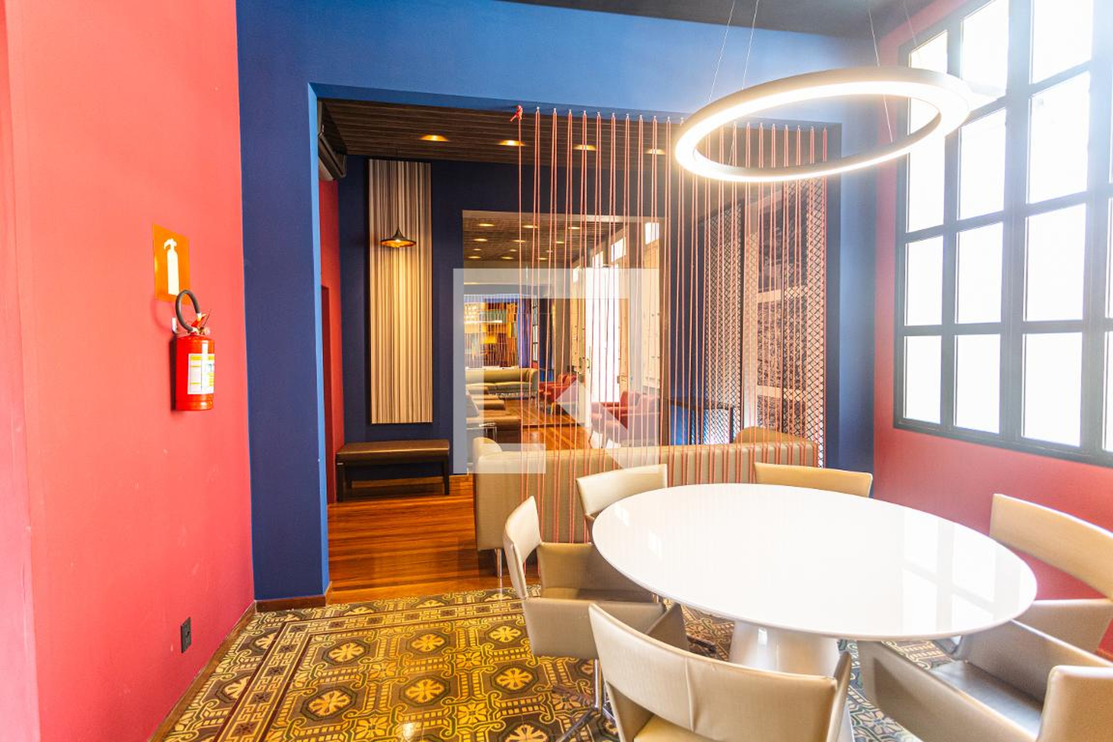 Salão de Festas - Retrô Design Residence