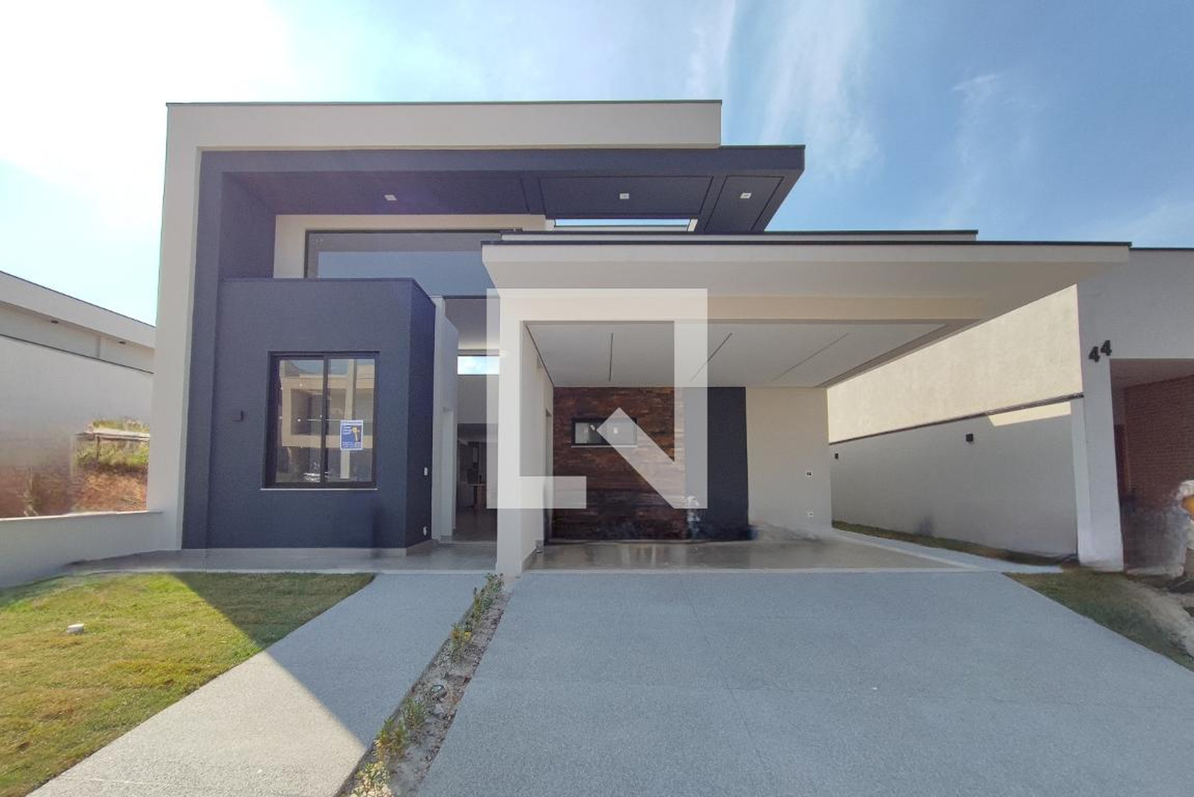 Fachada Condomínio em Rua Stella de Souza Aranha Moreira, 56