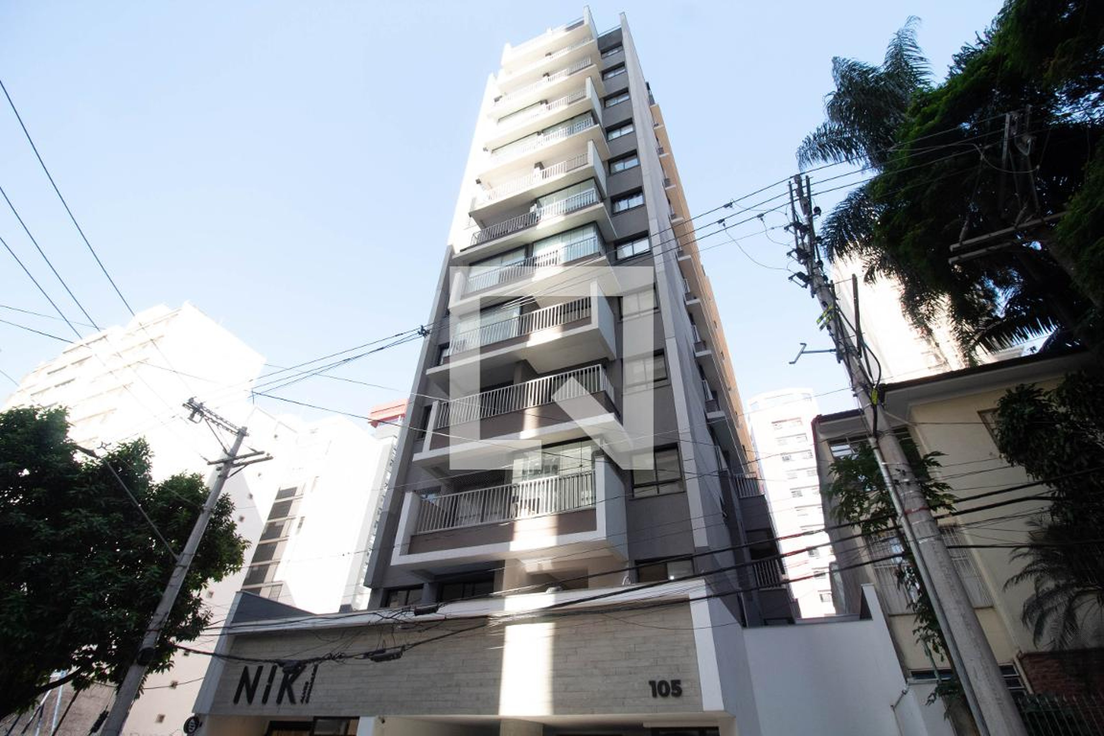 Fachada Condomínio em Rua Antônio Guimarães Alves, 250