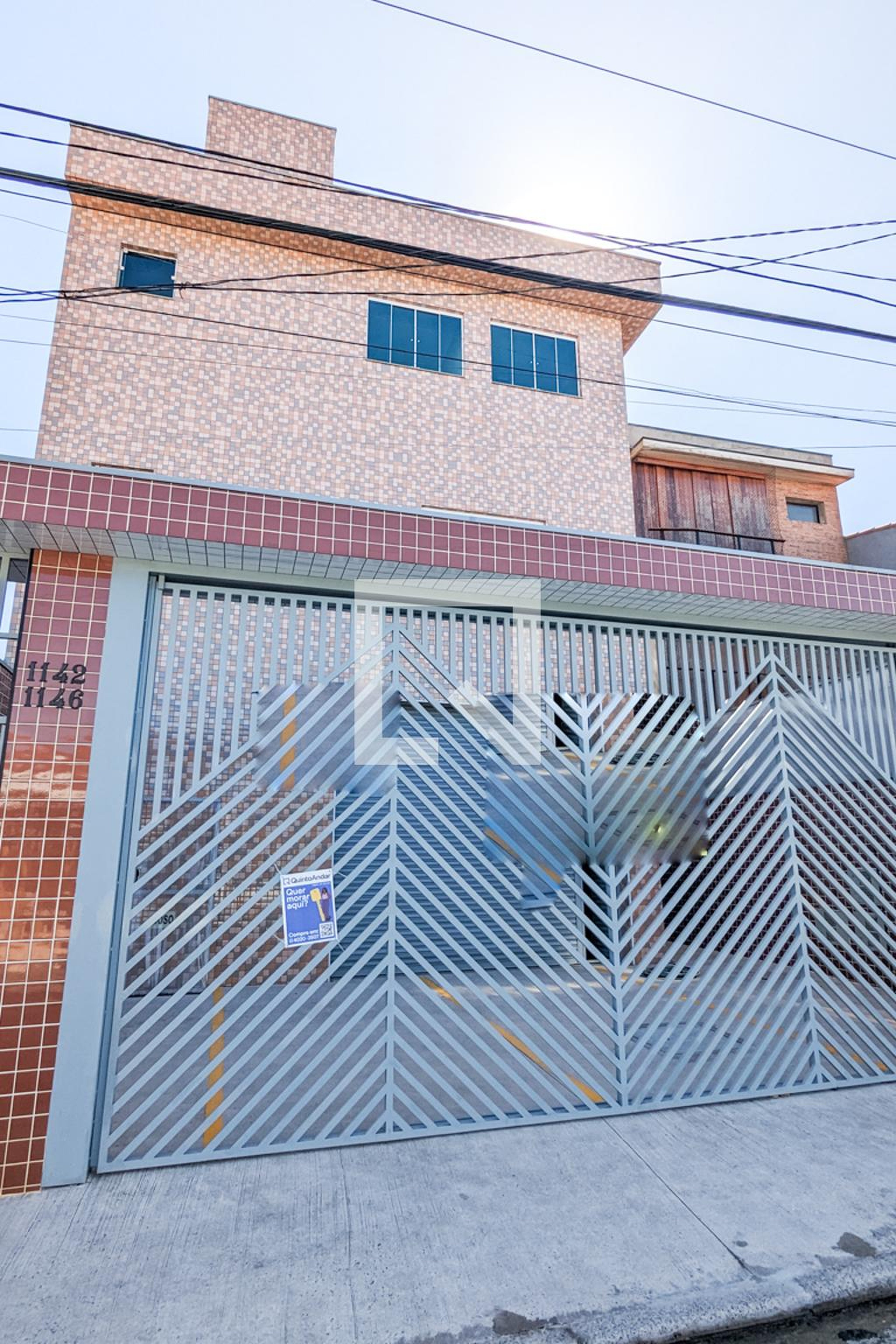 Fachada Condomínio em Rua Viña del Mar, 1142