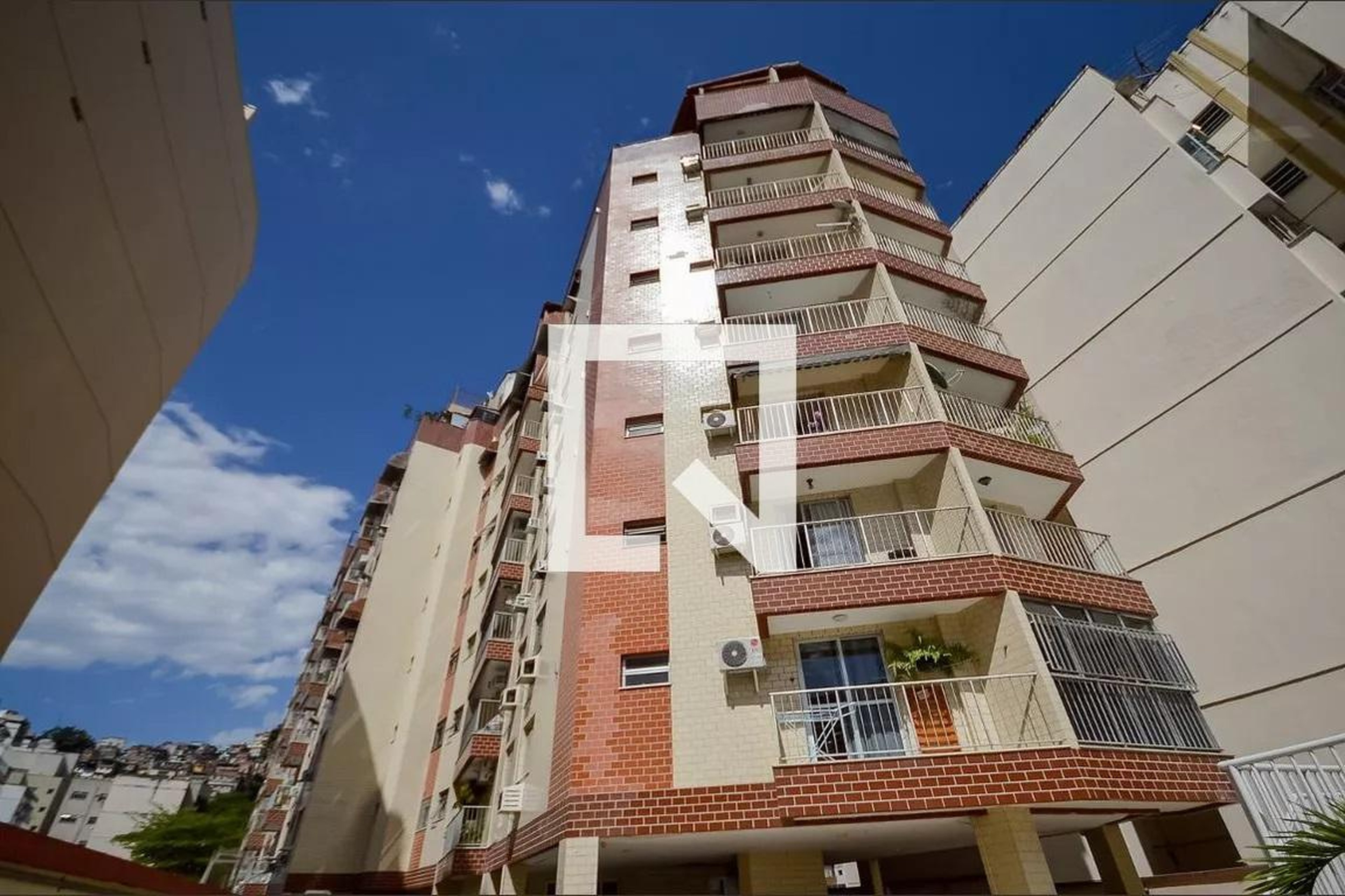 Fachada Condomínio Solar Haddock Lobo