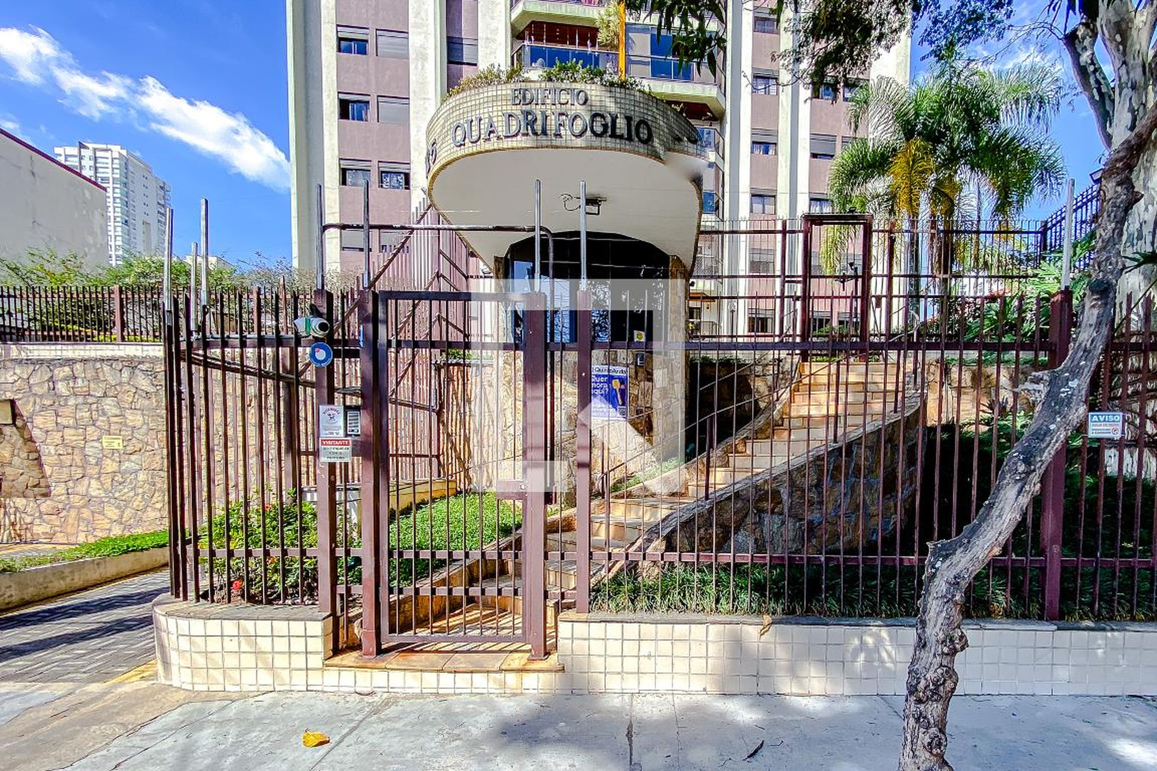Fachada Edifício Quadrifoglio