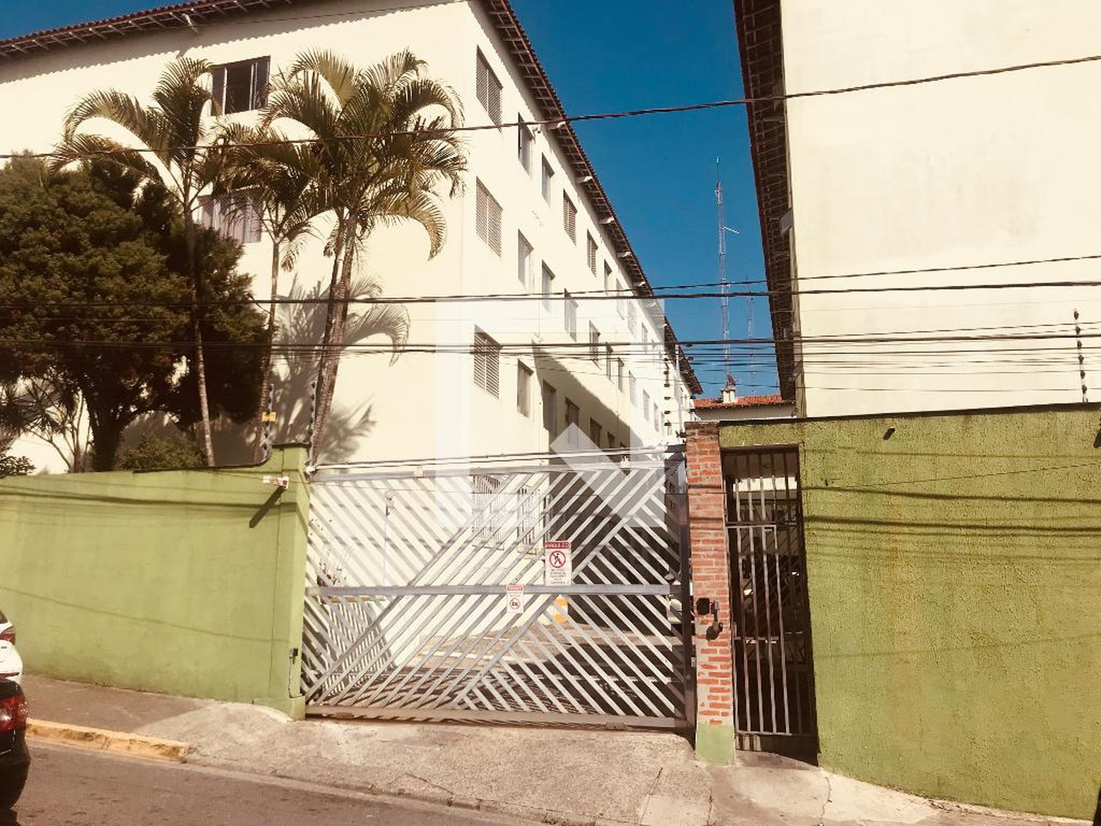 Fachada Condomínio em Avenida Capitão Casa, 646