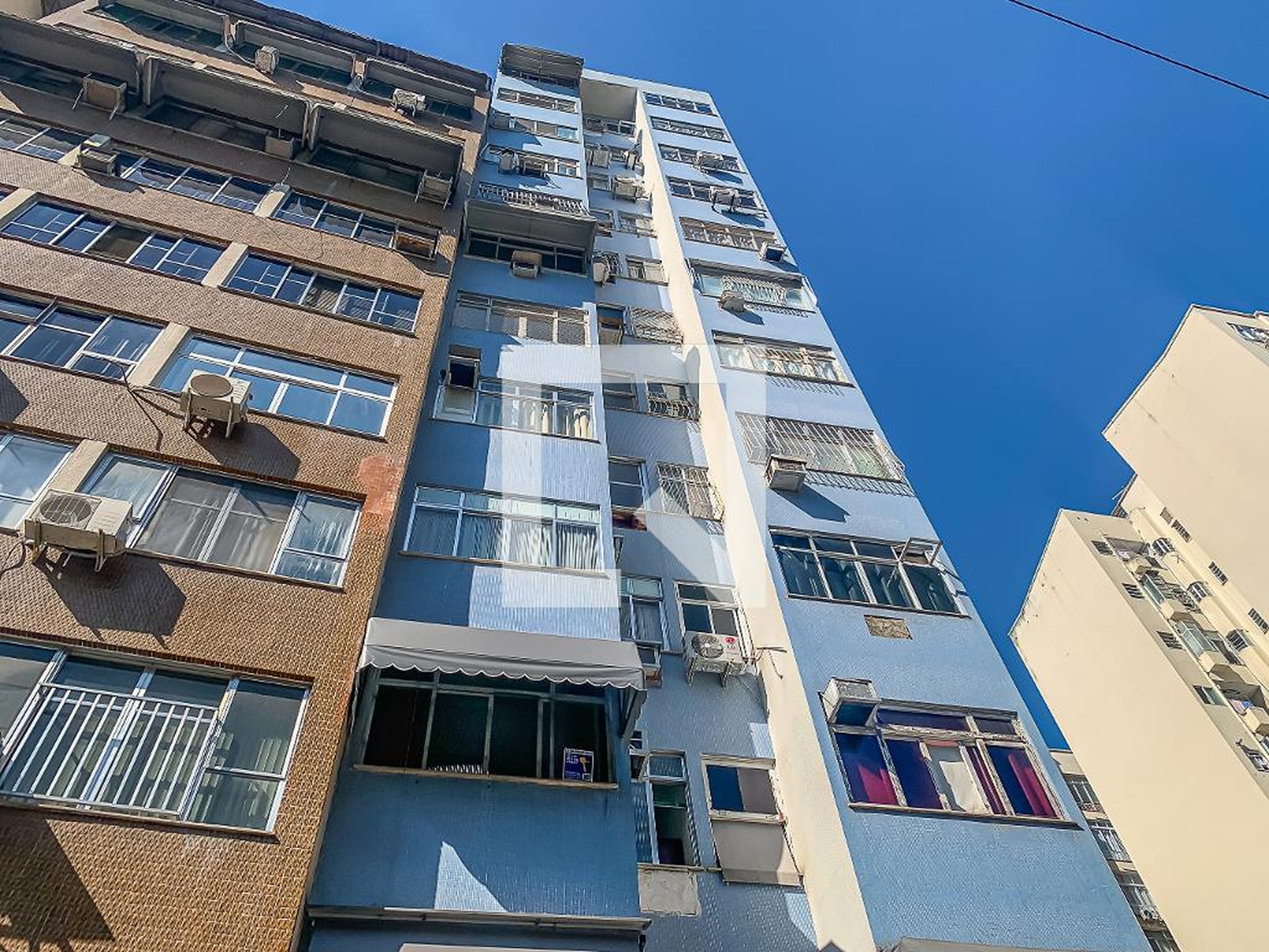 Fachada Condomínio em Rua Marquês de Abrantes, 143