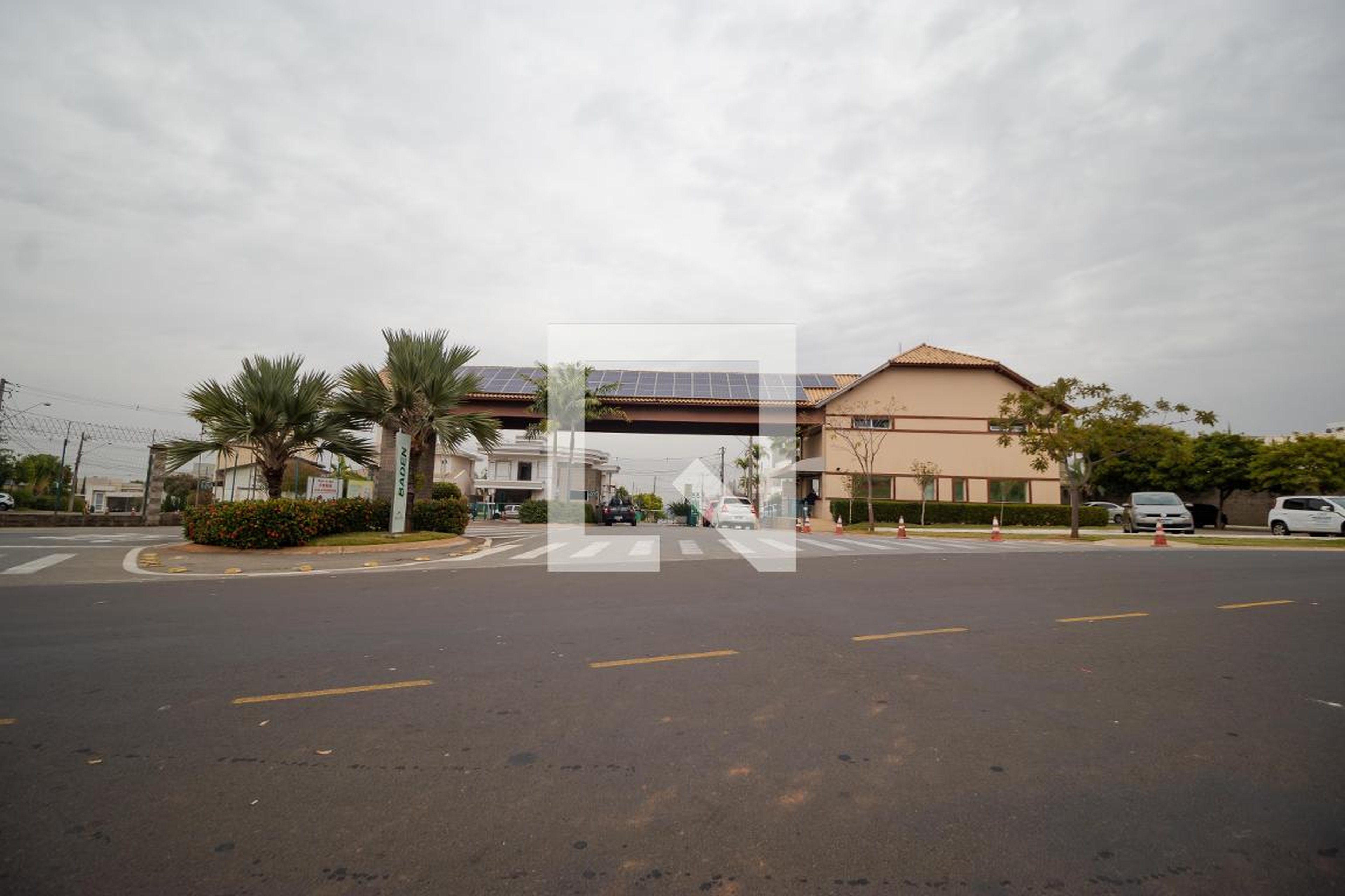 Fachada do Condomínio Condomínio em Rua Celeida Malaguti Beck, 199