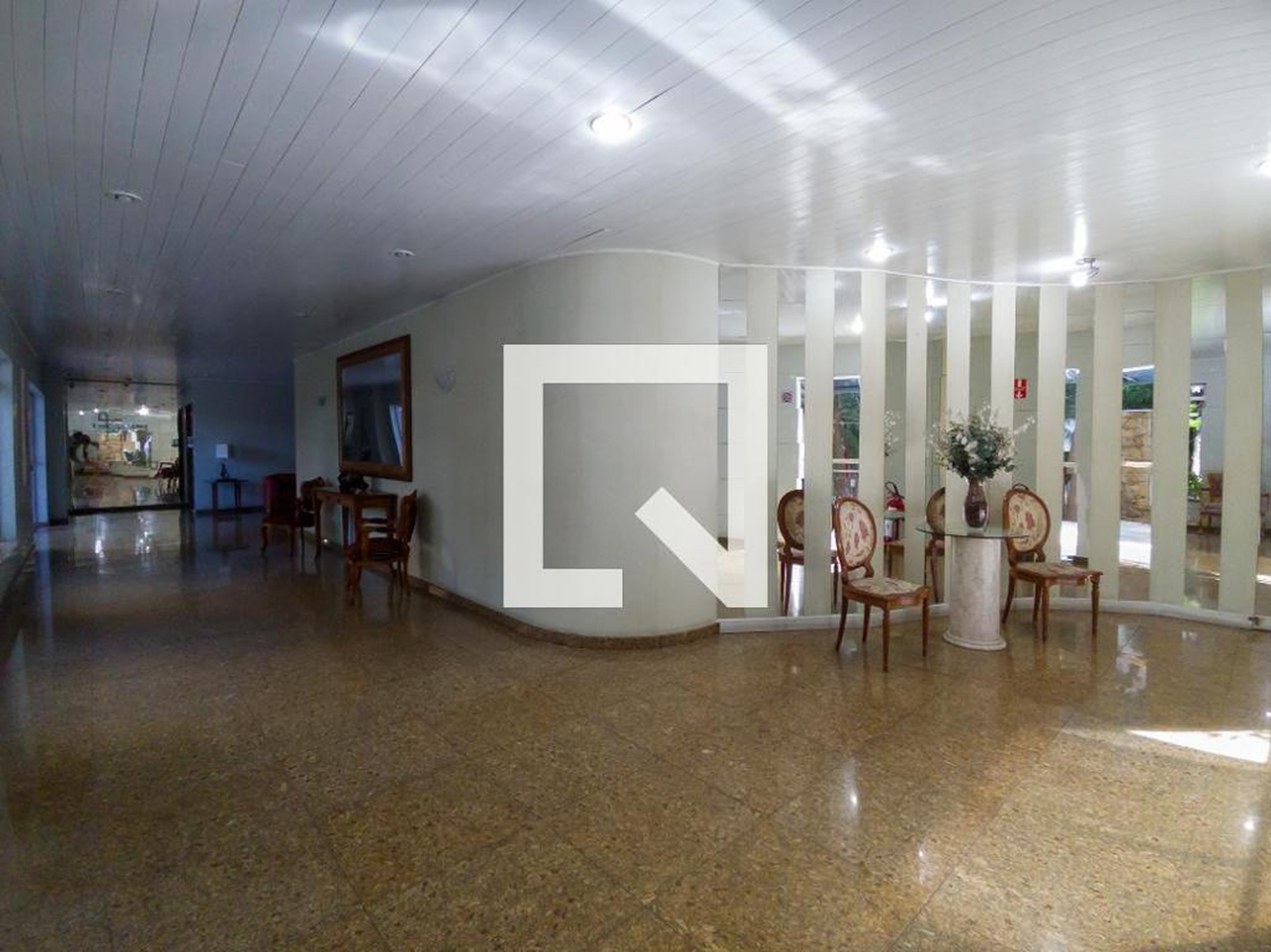 Hall - Toriba