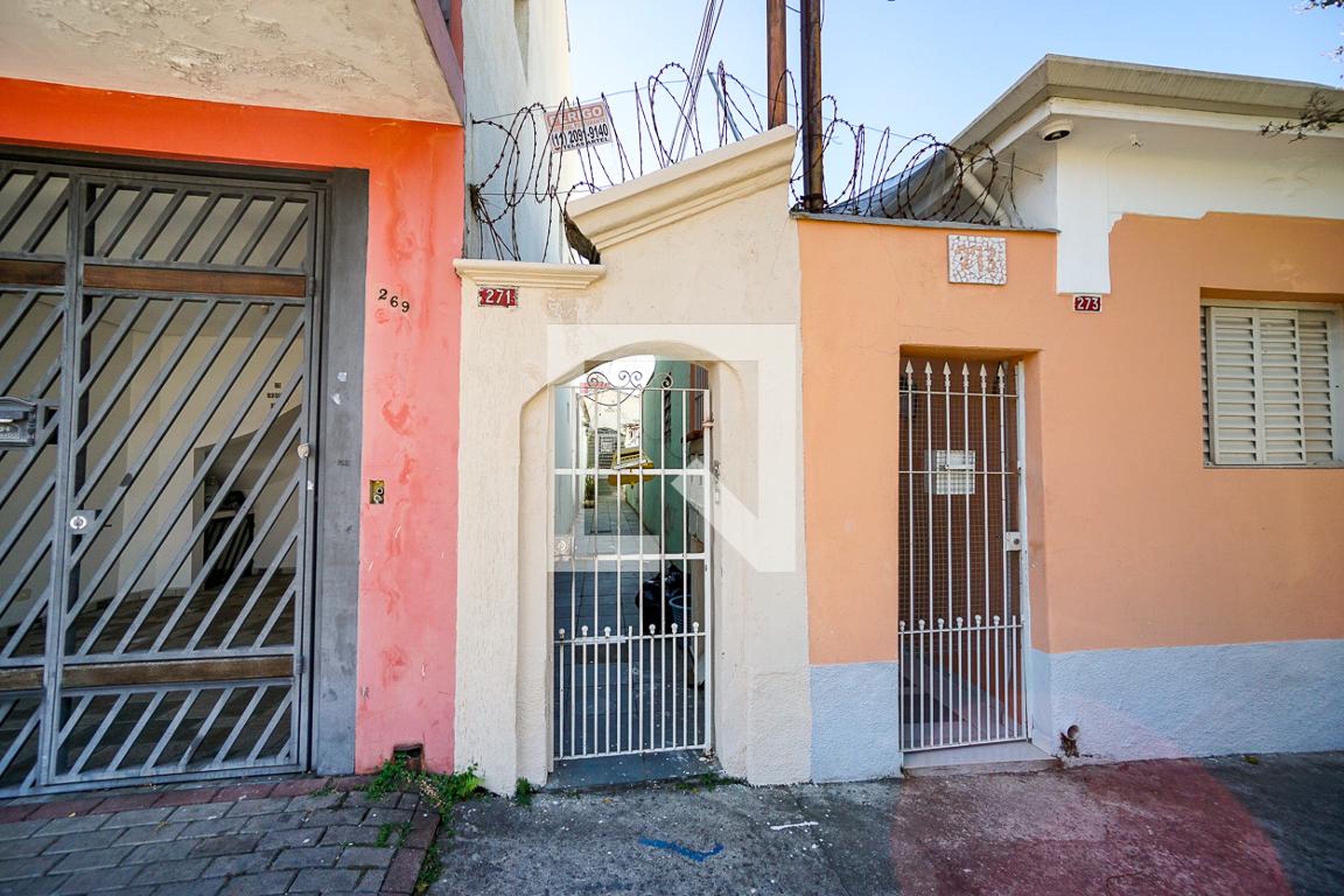 Fachada Condomínio em Rua Betari, 271