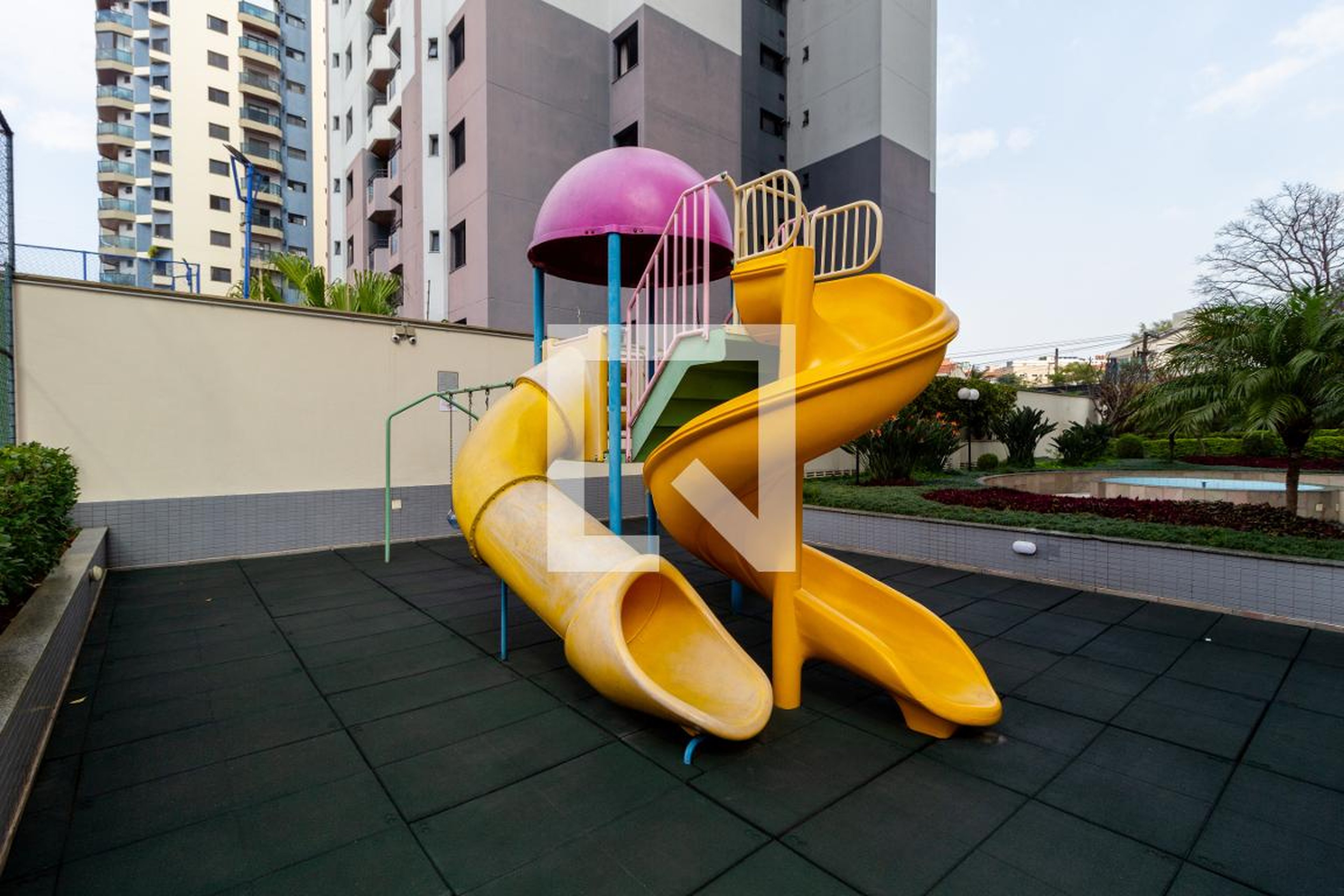 Playground - Edifício Mediterrâneo