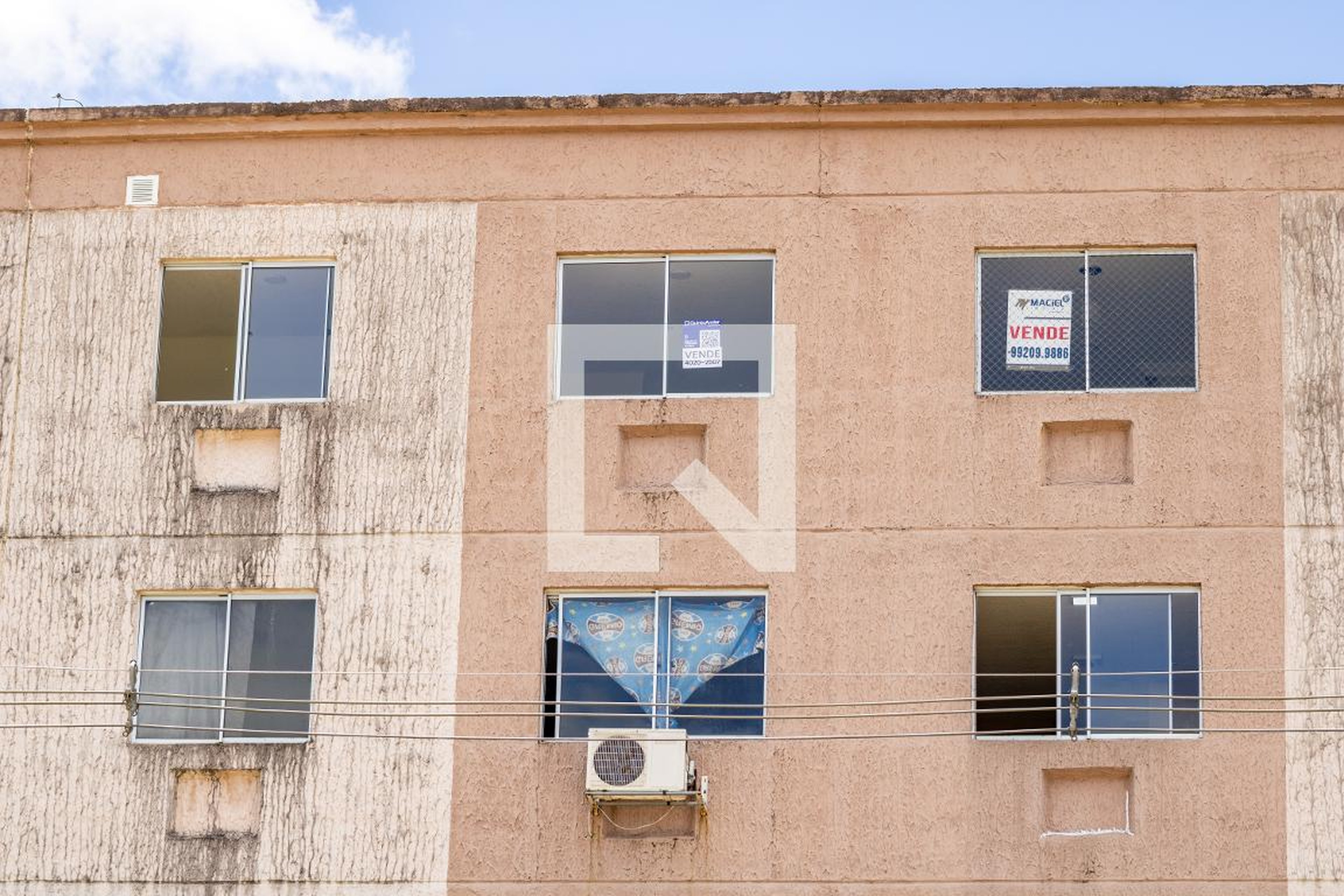 Fachada Condomínio Província do Porto