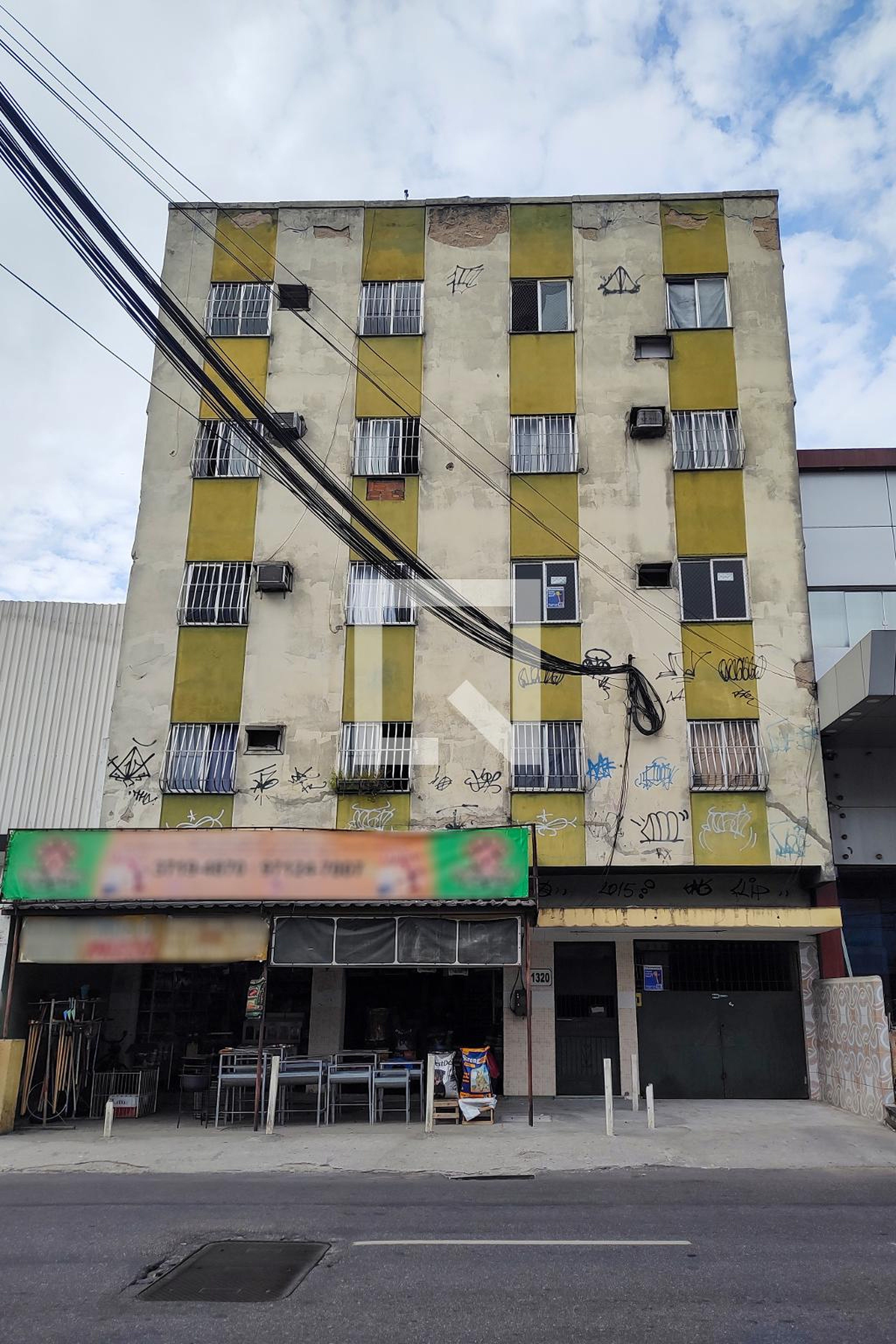 Fachada do Prédio Condomínio em Avenida Jornalista Roberto Marinho, 1320
