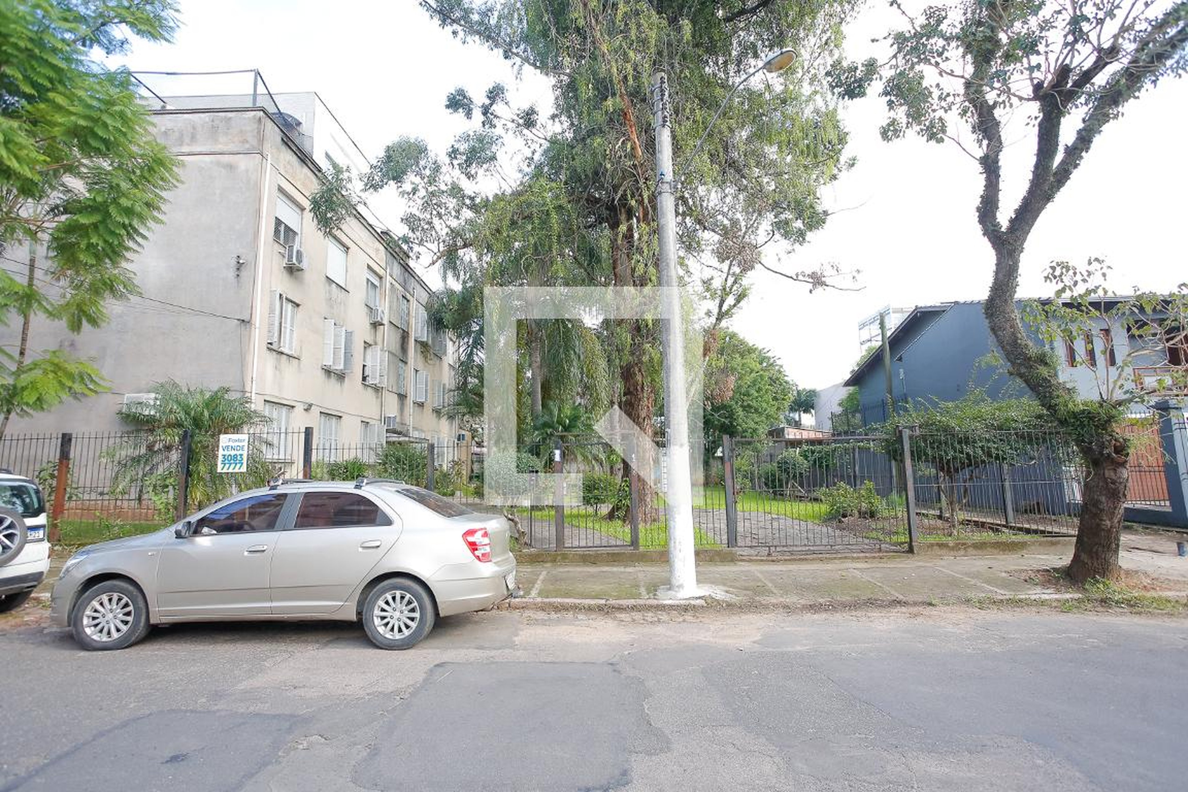Fachada do Prédio Condomínio em Rua Ari Barroso, 116