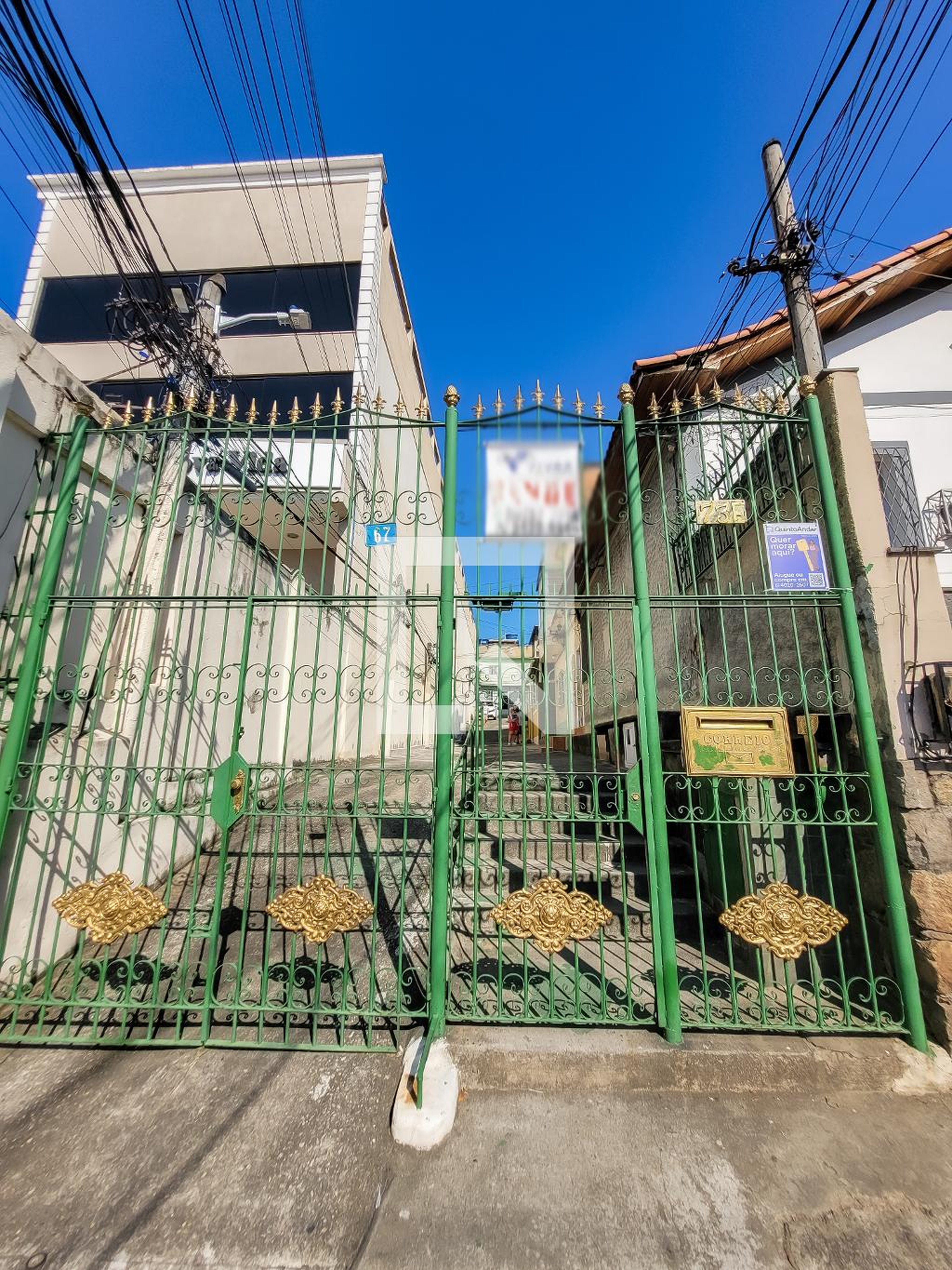 Fachada do Condomínio Condomínio em Rua Frei Henrique, 67