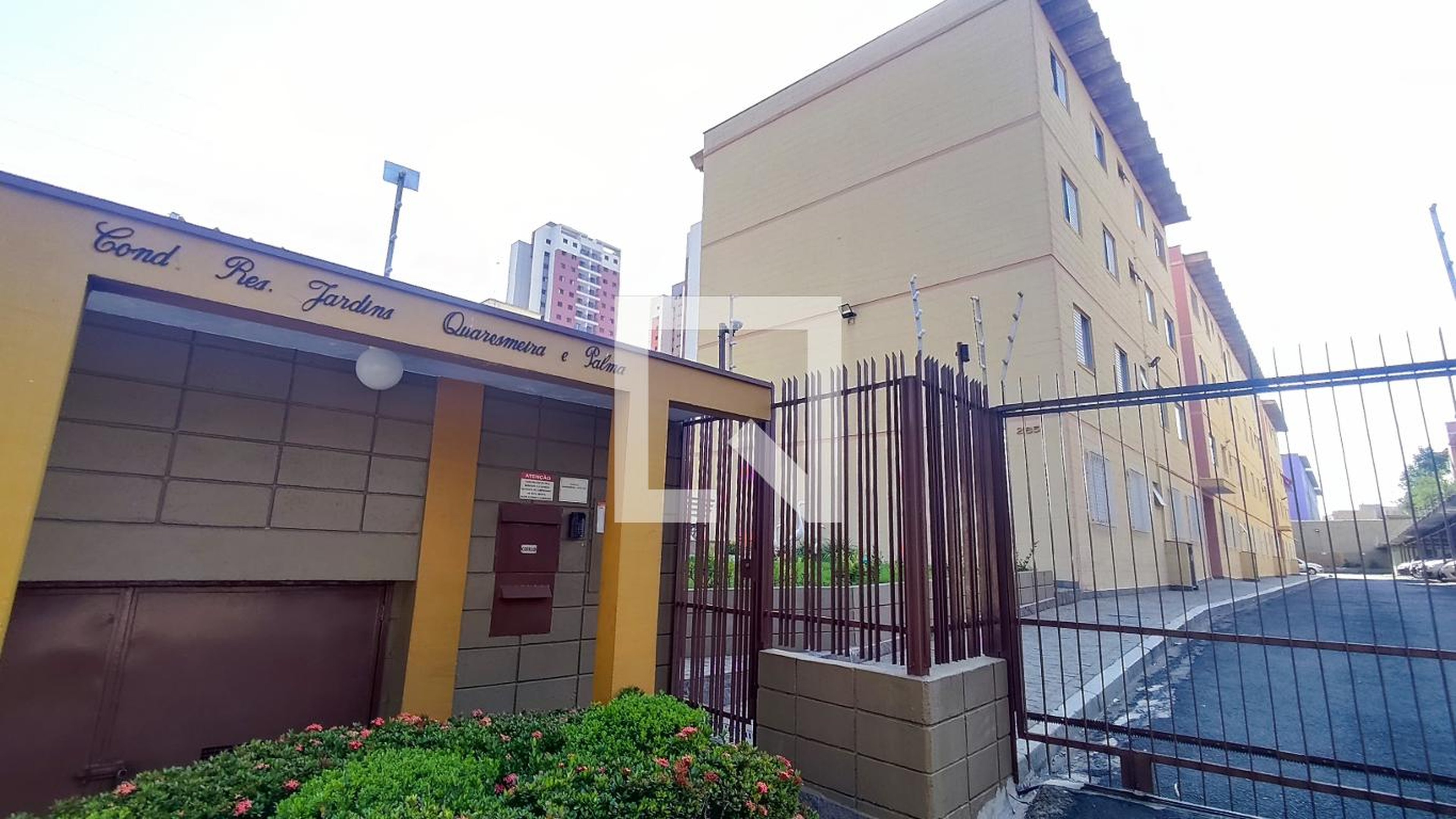 Fachada do Prédio Condomínio Quaresmeira