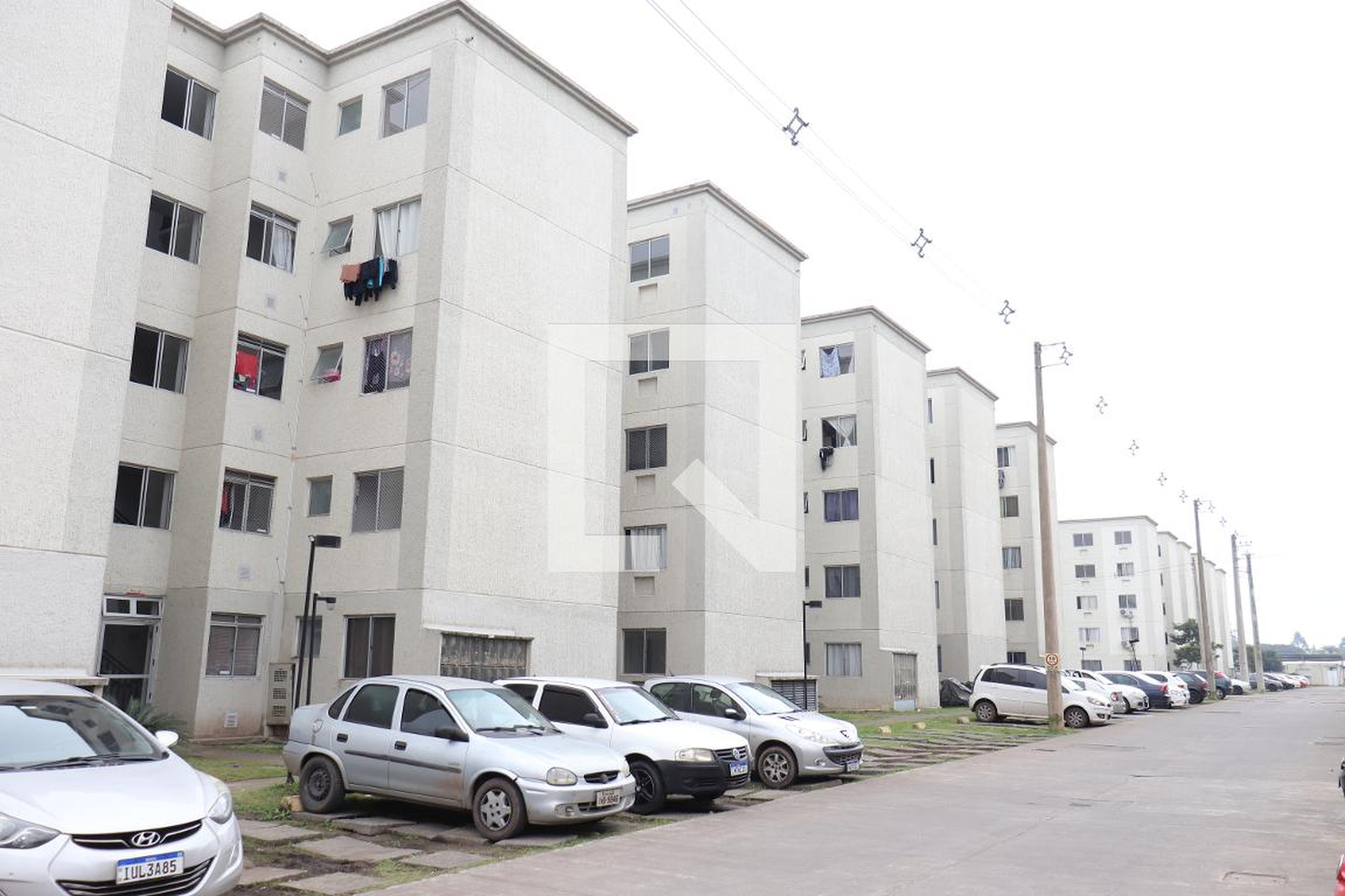 Fachada Condomínio em Rua Ricardo João Merker, 45