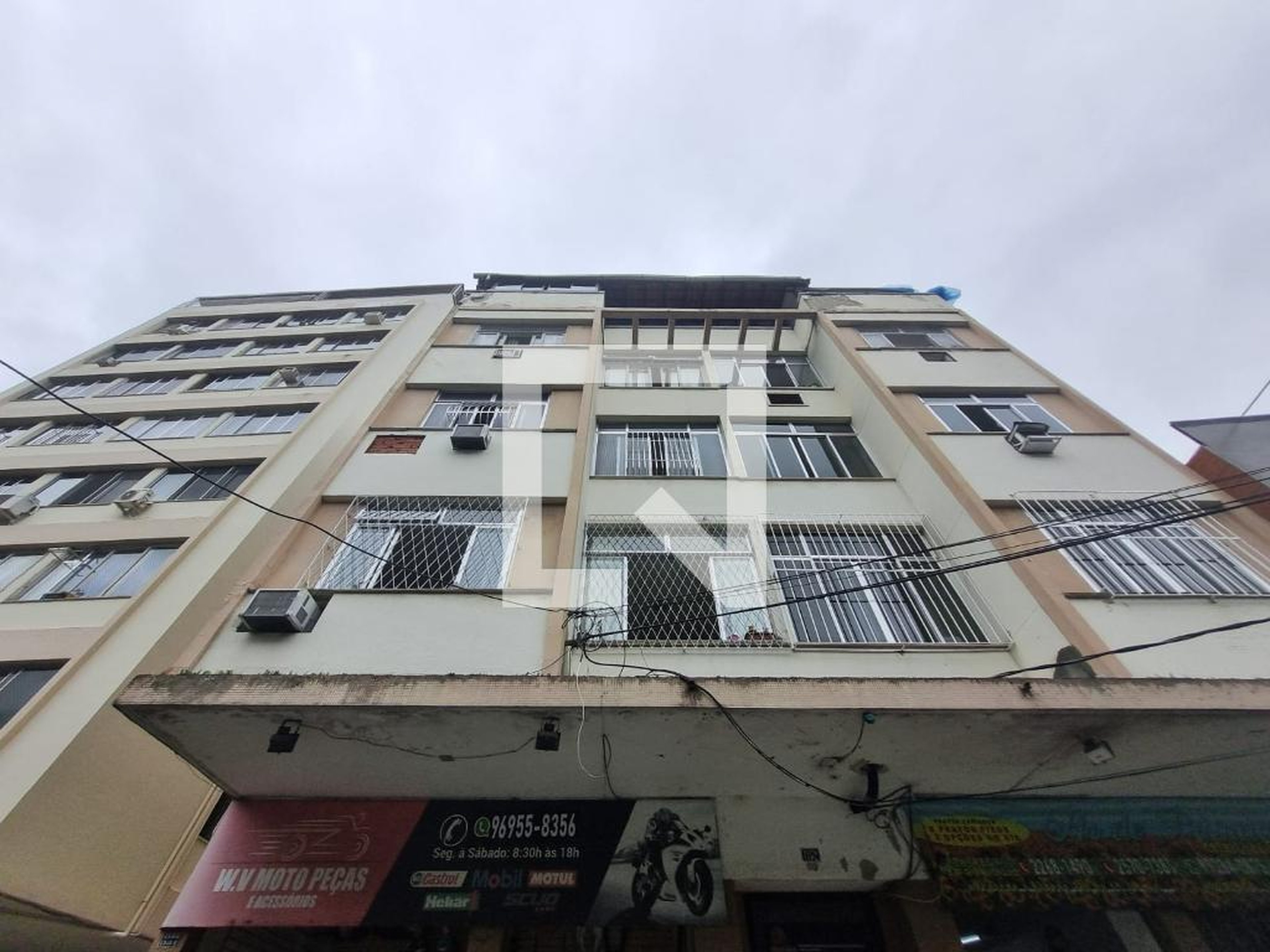 Fachada Condomínio em Rua Conde de Bonfim, 1152