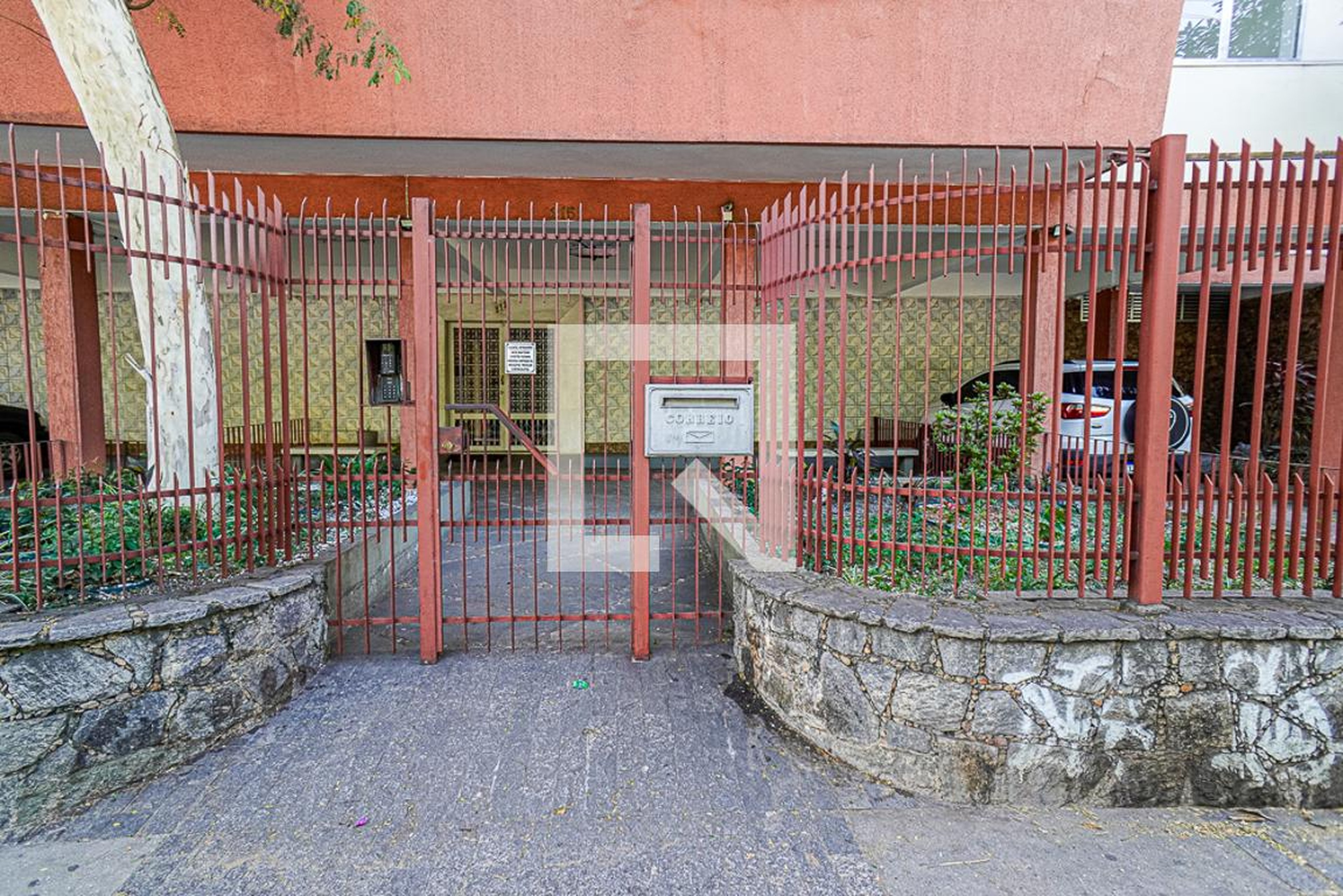 Entrada - Edifício Roberto Silveira