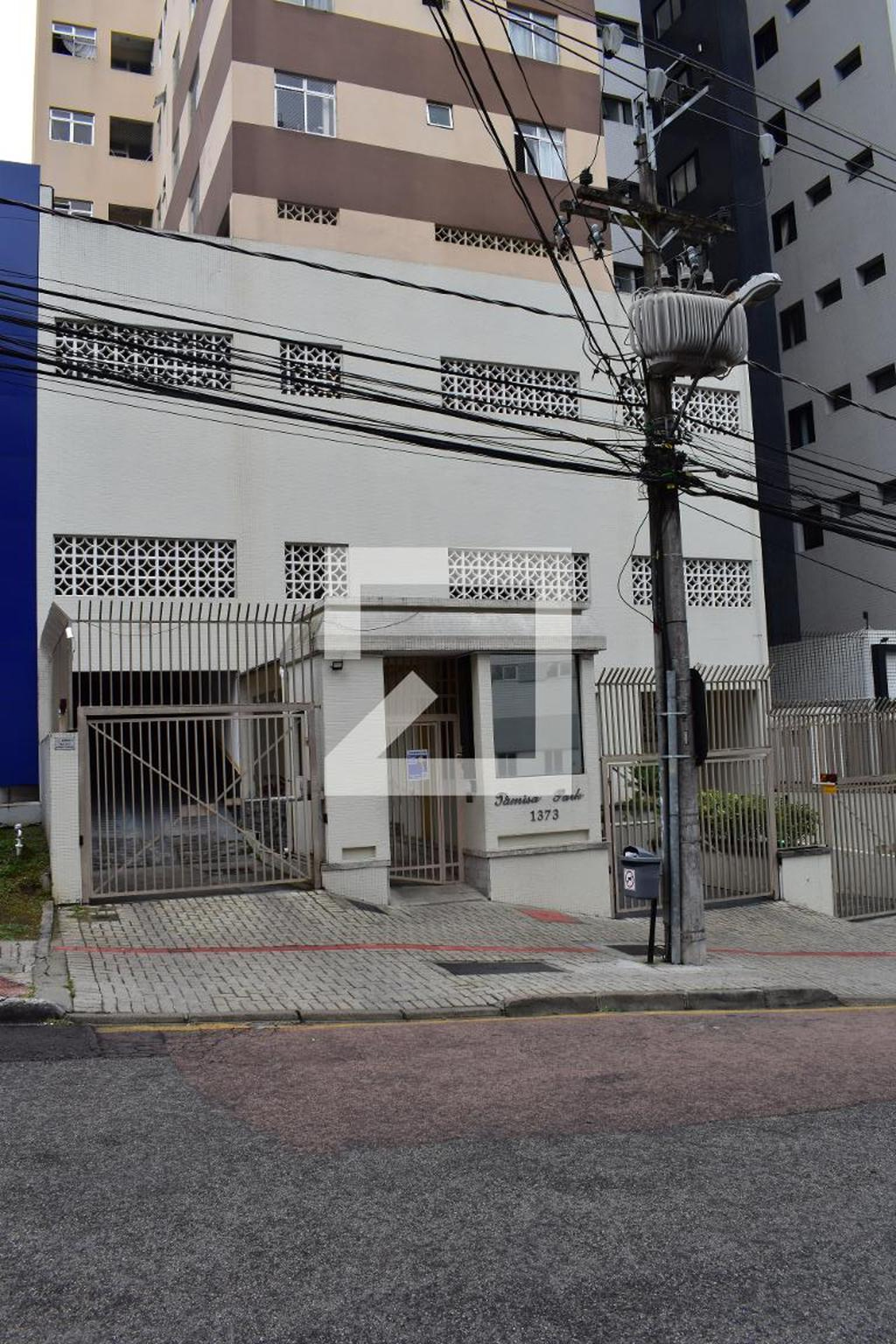 Fachada do condomínio Condomínio Tâmisa Park