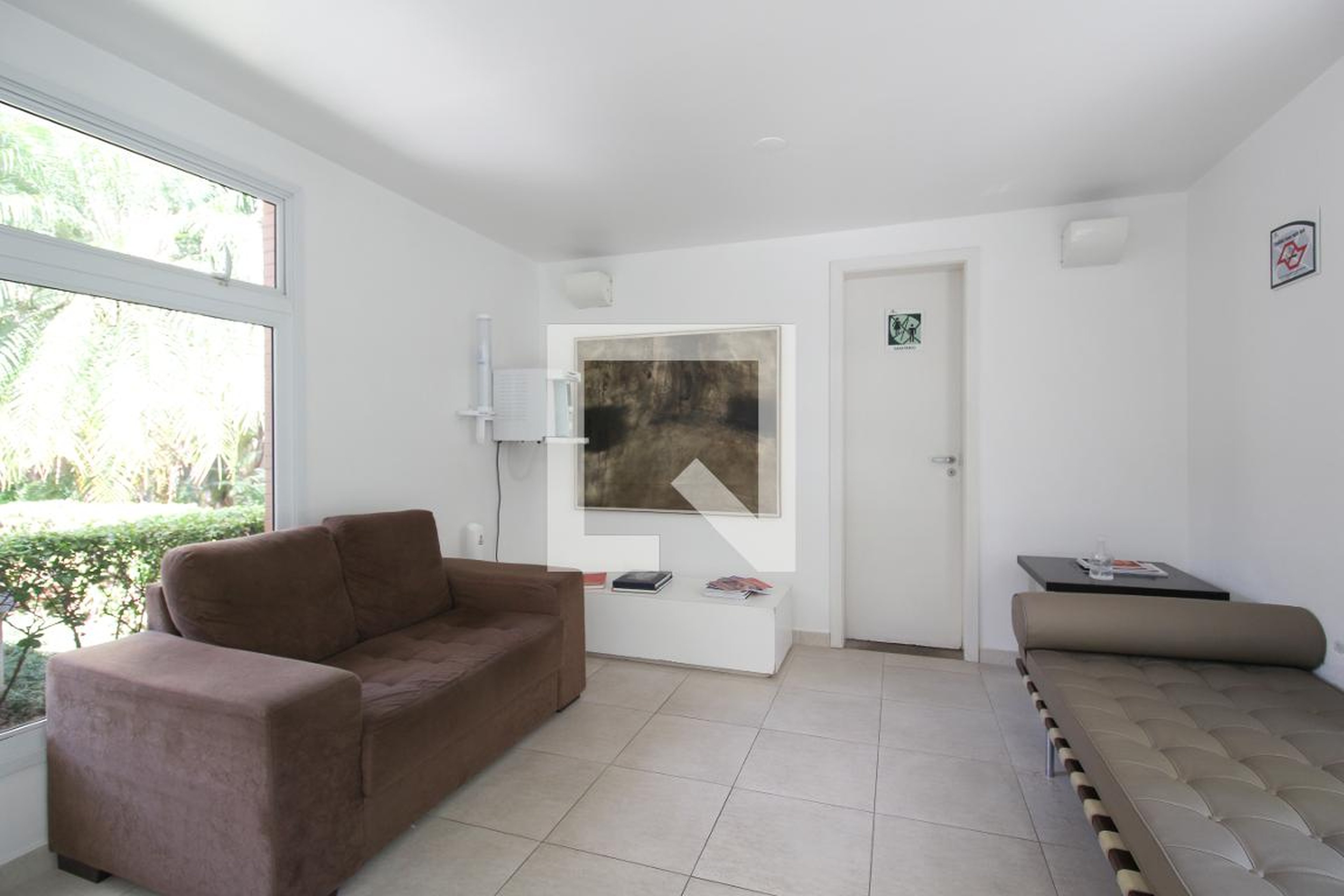 Hall entrada - Camp Life