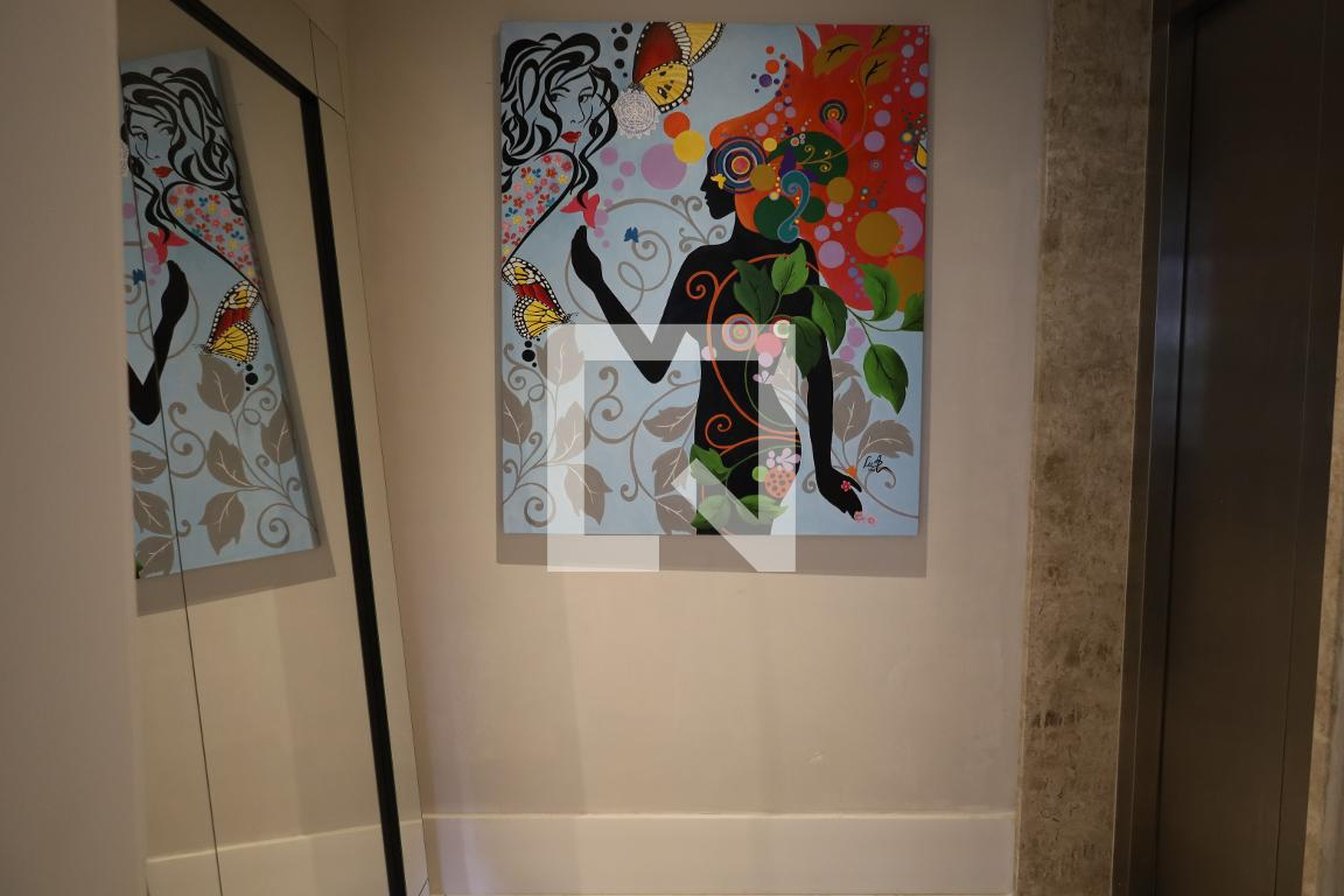 Hall - Glass Art by YOO | Cyrela