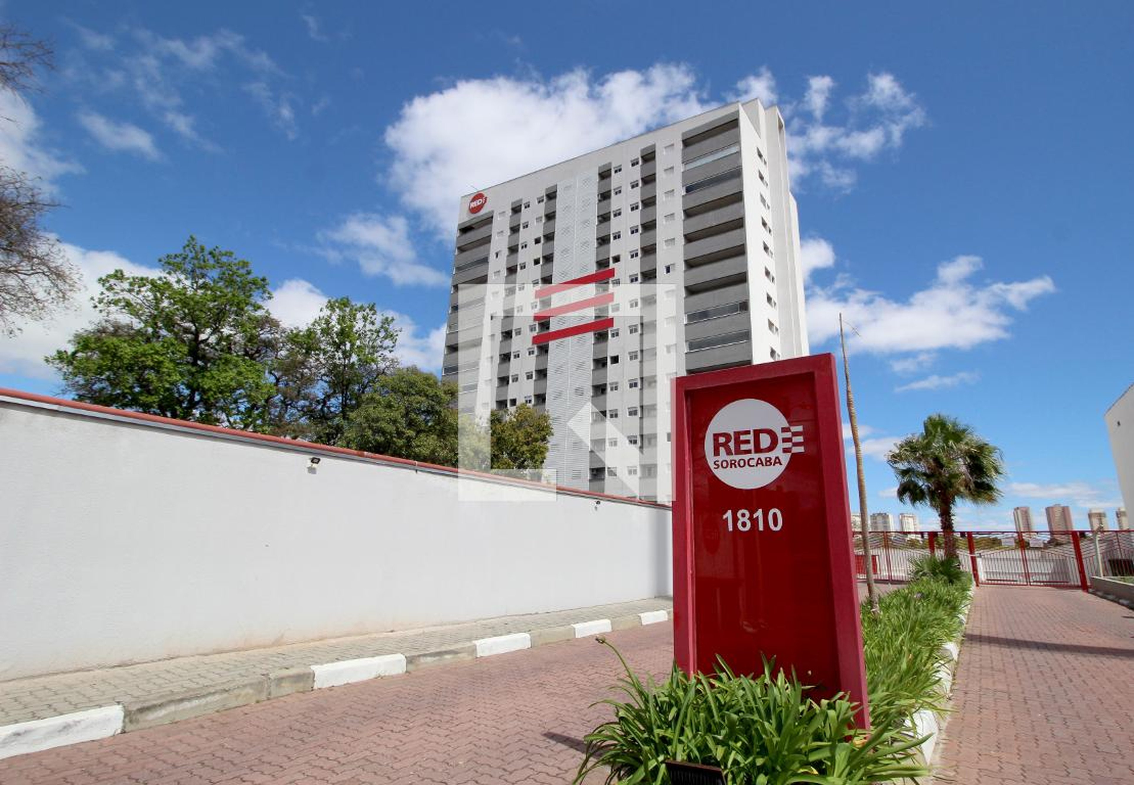 Fachada do Prédio Condomínio RED