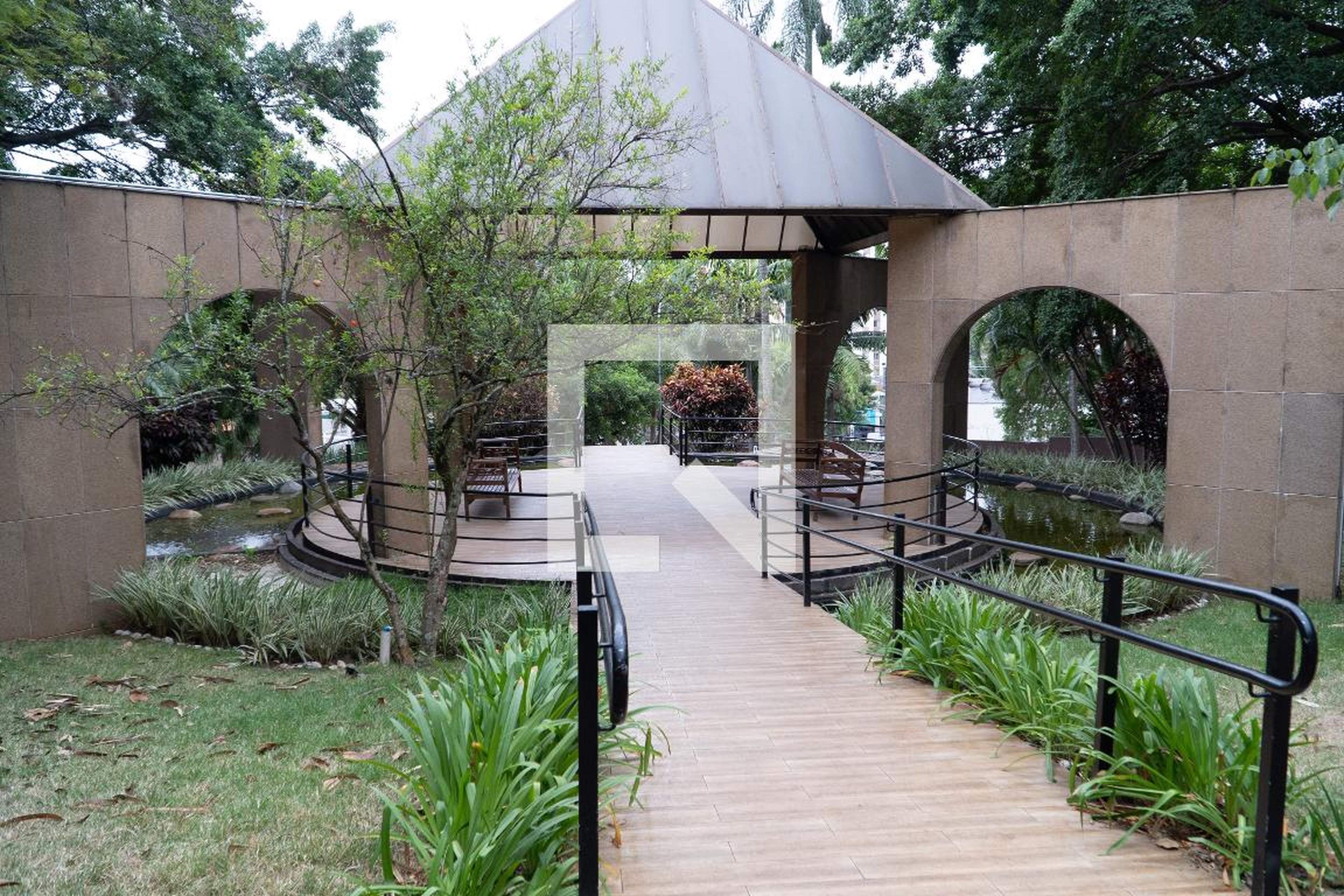 Fachada Condomínio em Praça Nícola Vivilechio, 343