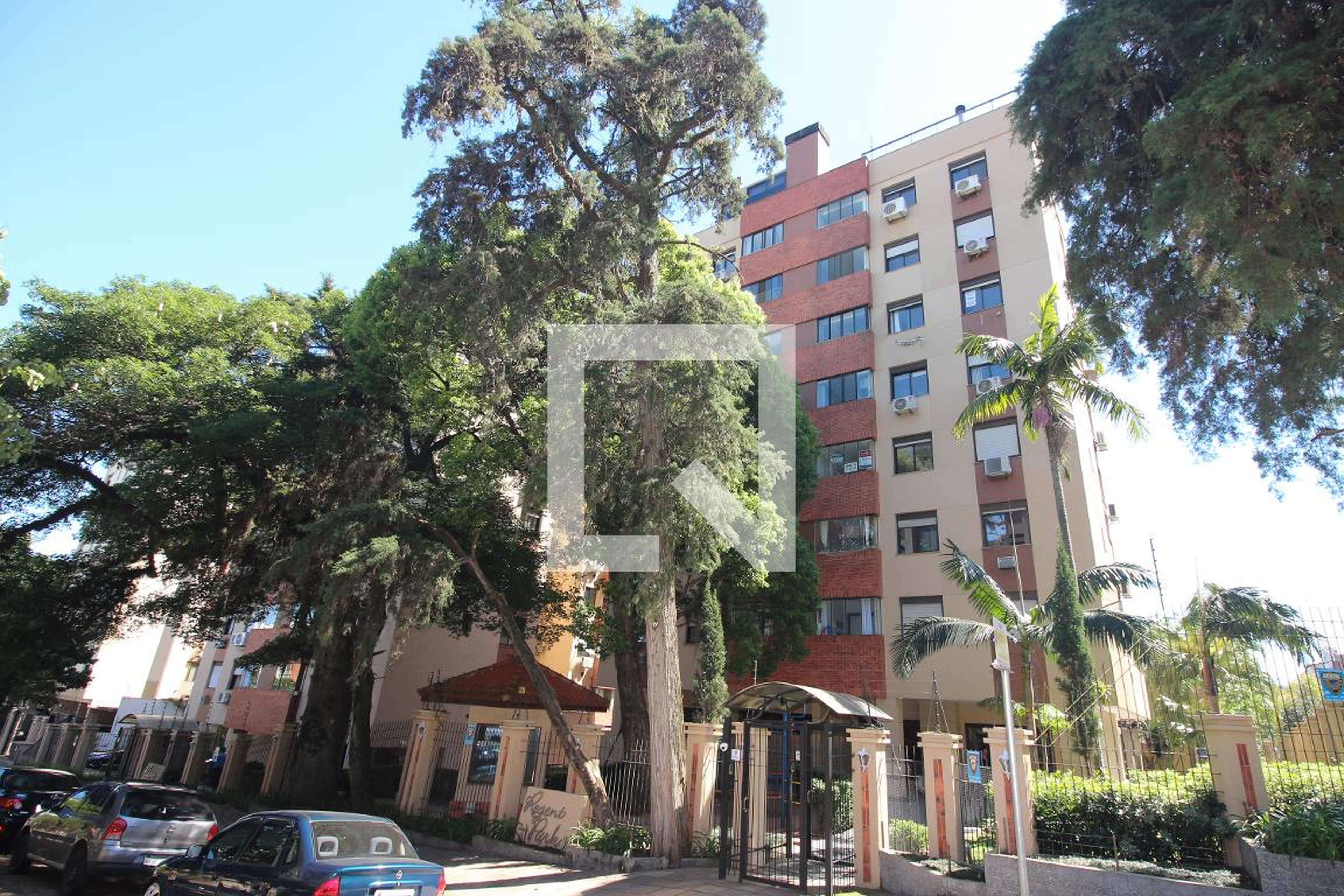 Fachada do condomínio Condomínio Regente Park