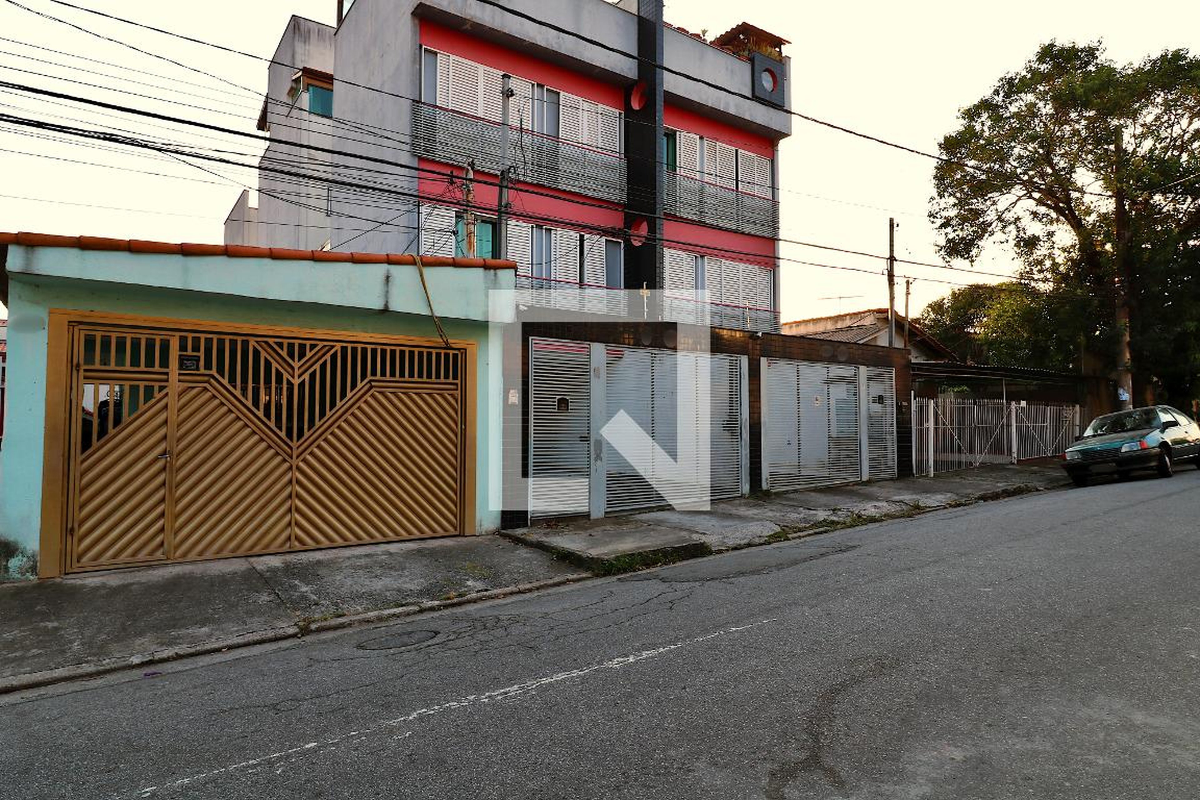 Fachada Condomínio em Rua Croácia, 670