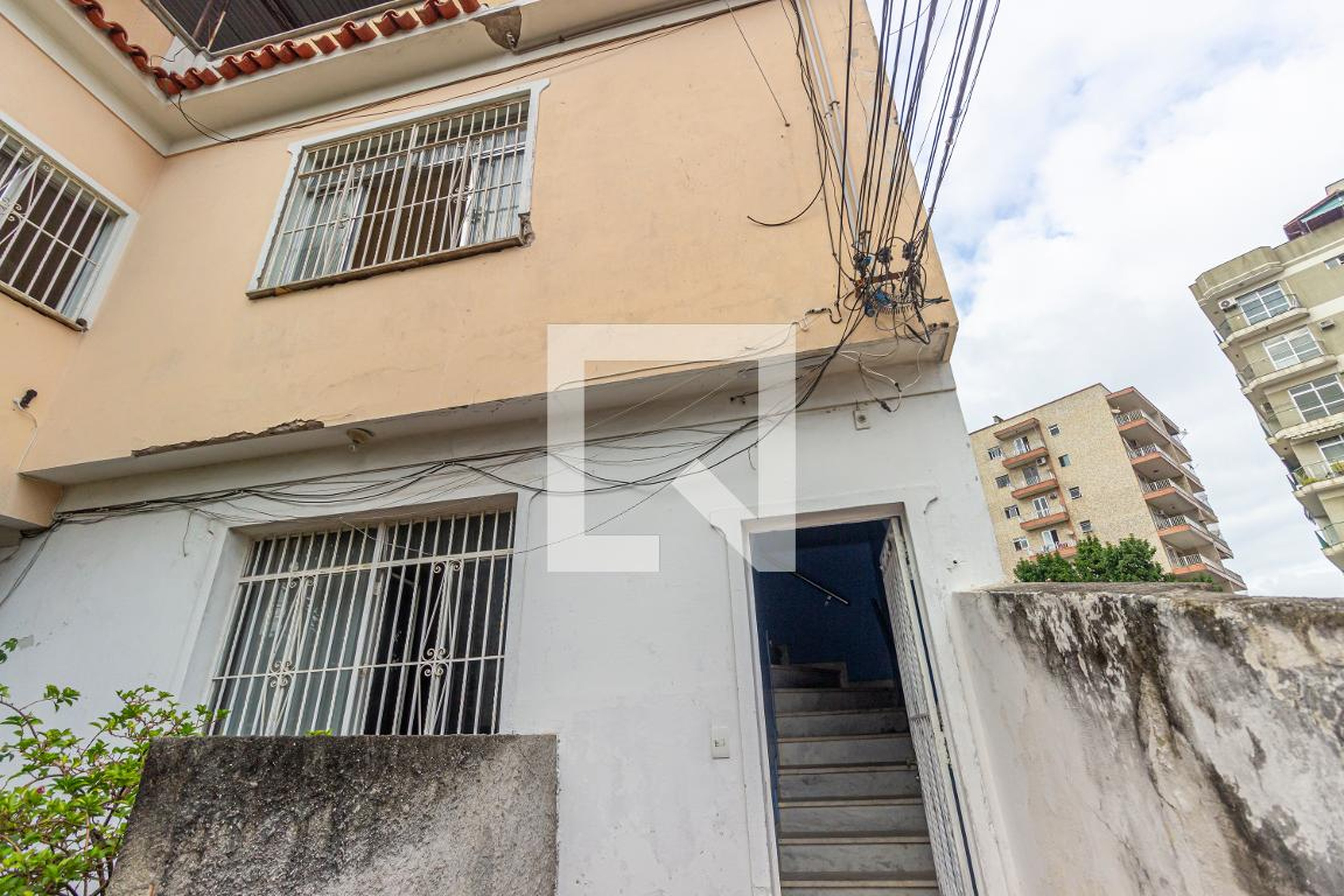 Fachada Condomínio em Rua das Verbenas, 79