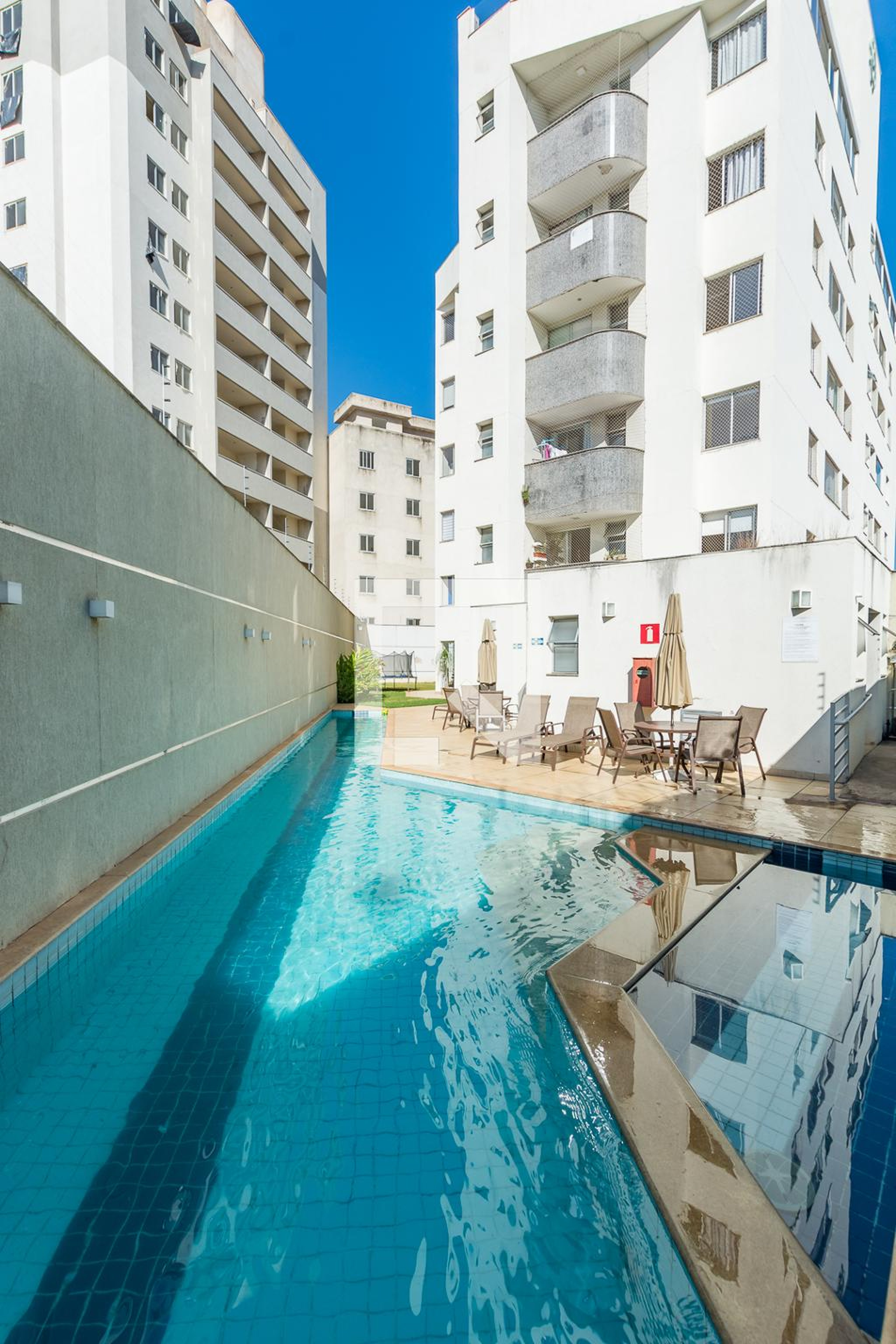 Piscina - Edifício Giovanna