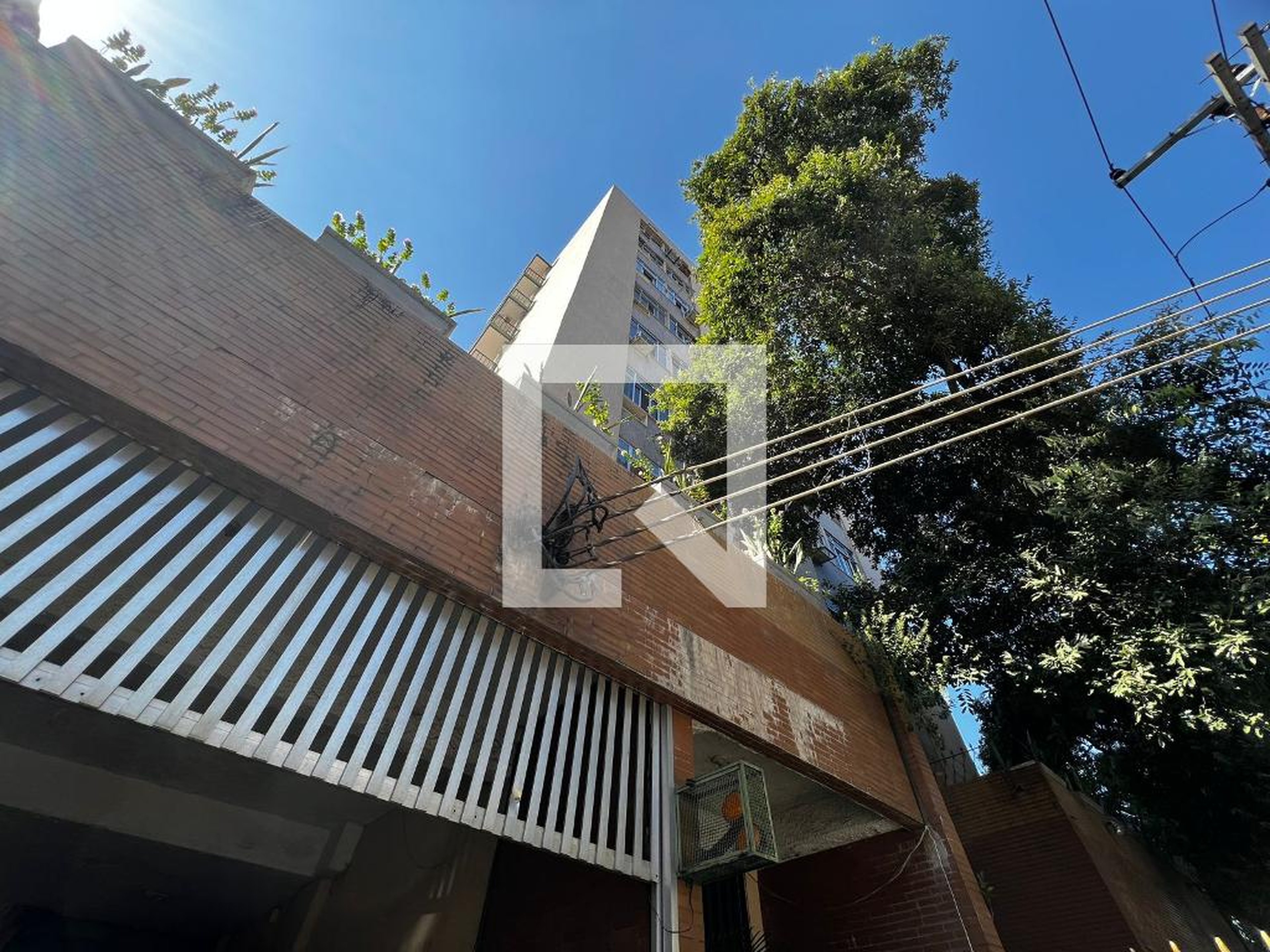 Fachada Edifício Silvia Regina