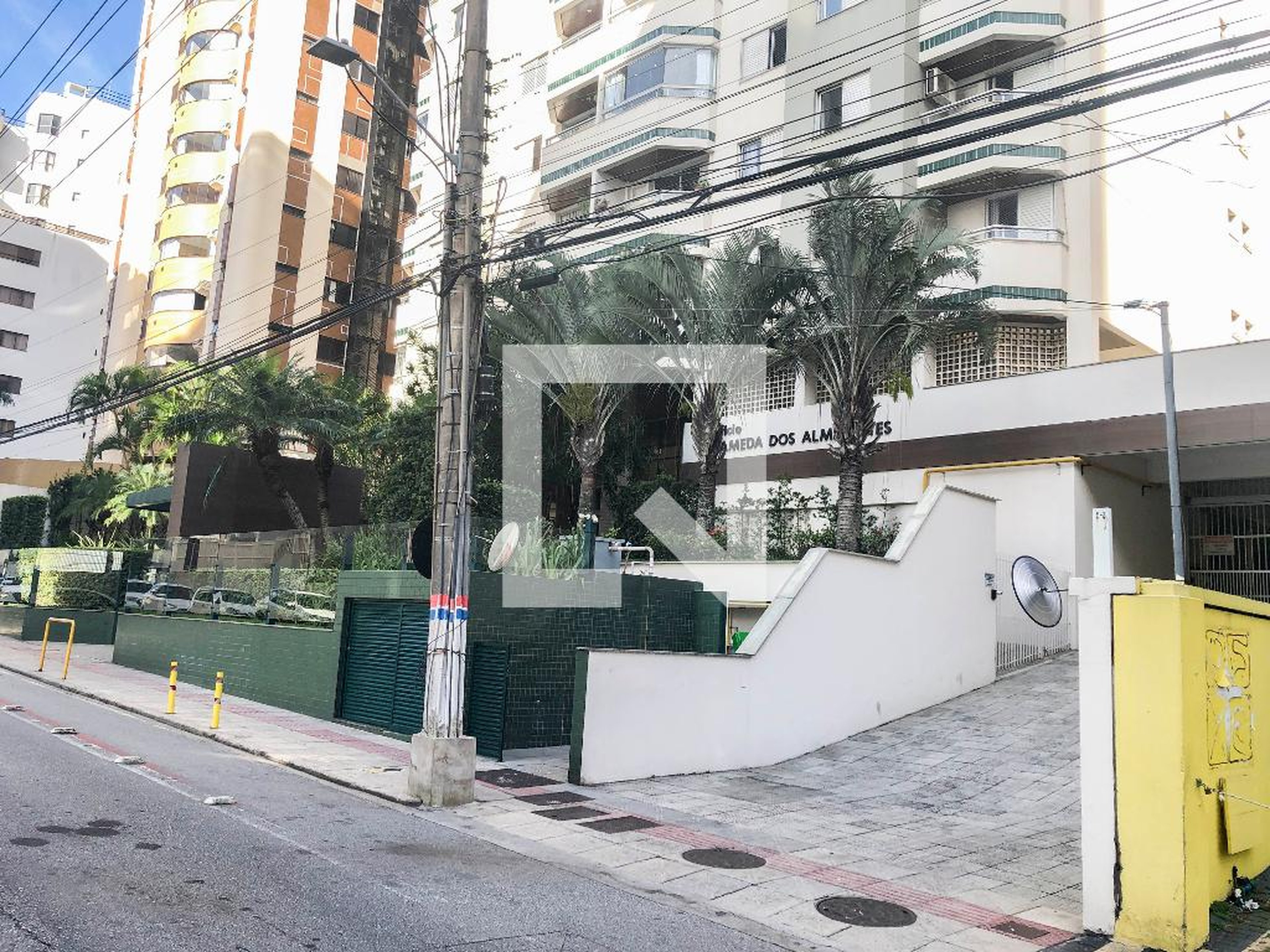 Fachada Condomínio Alameda dos Almirantes