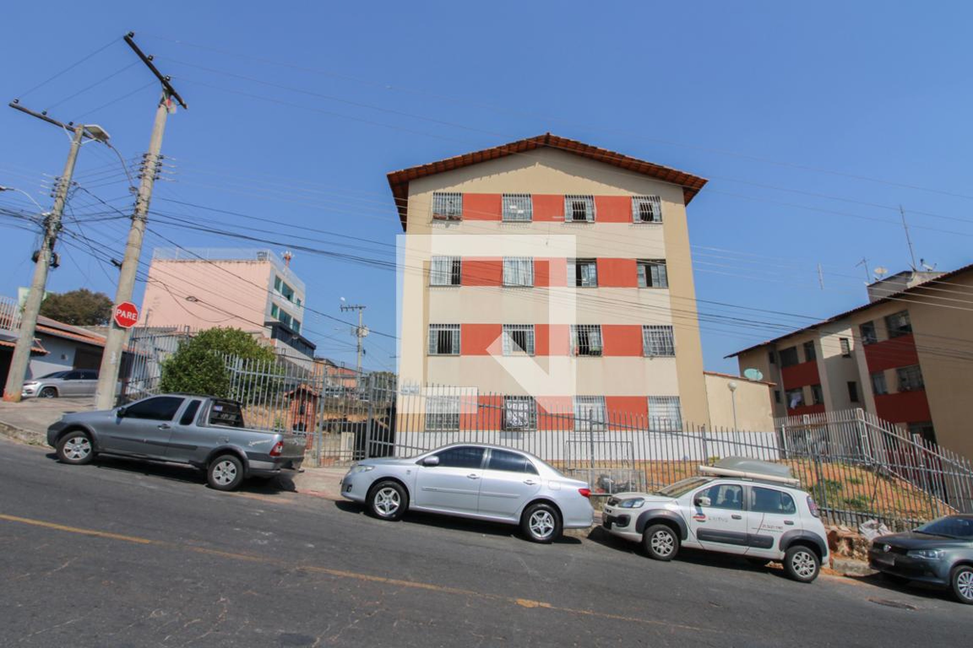 Fachada Condomínio em Rua Antonio Porfirio Luiz, 21