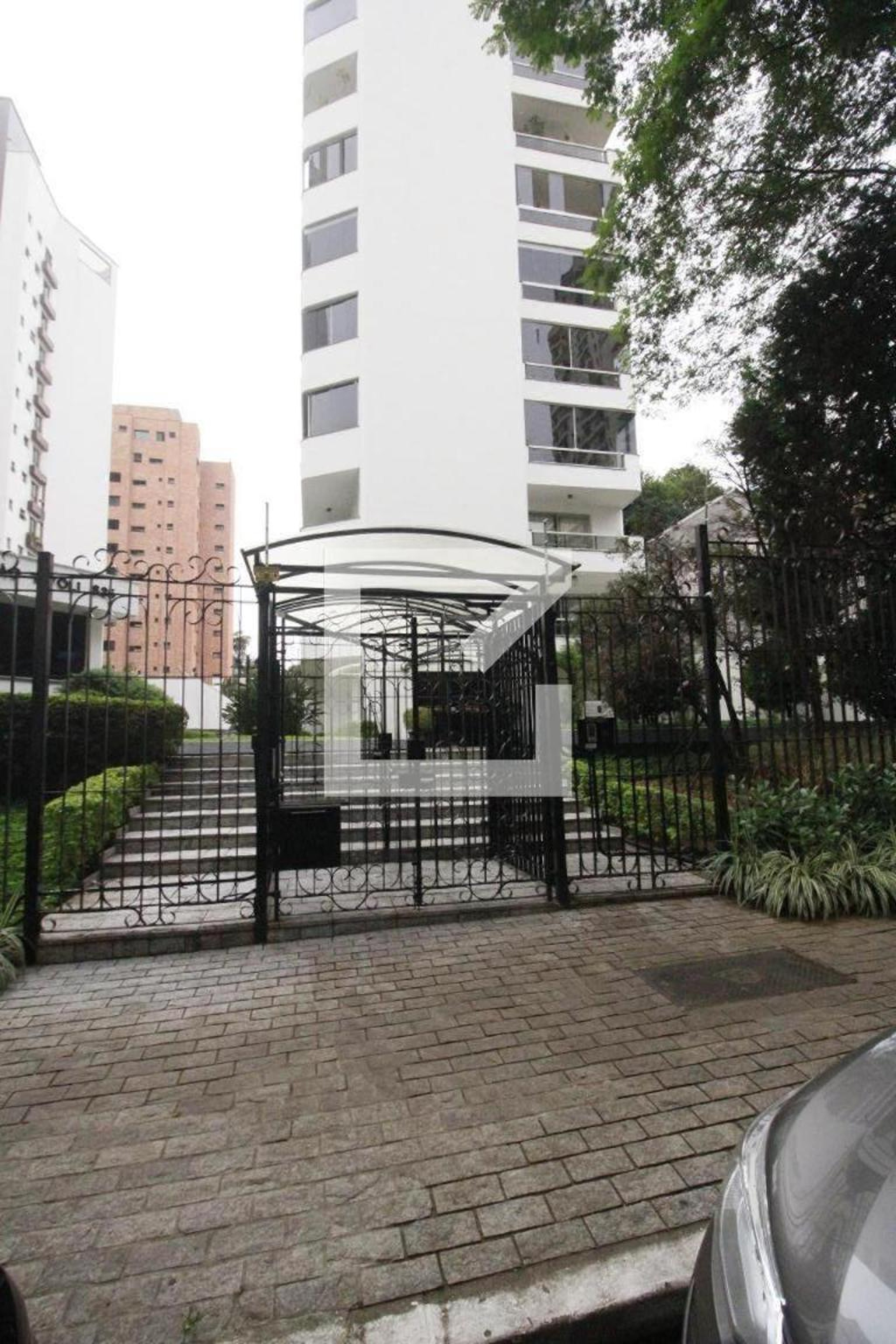 Fachada Condomínio Mansão Tivoli