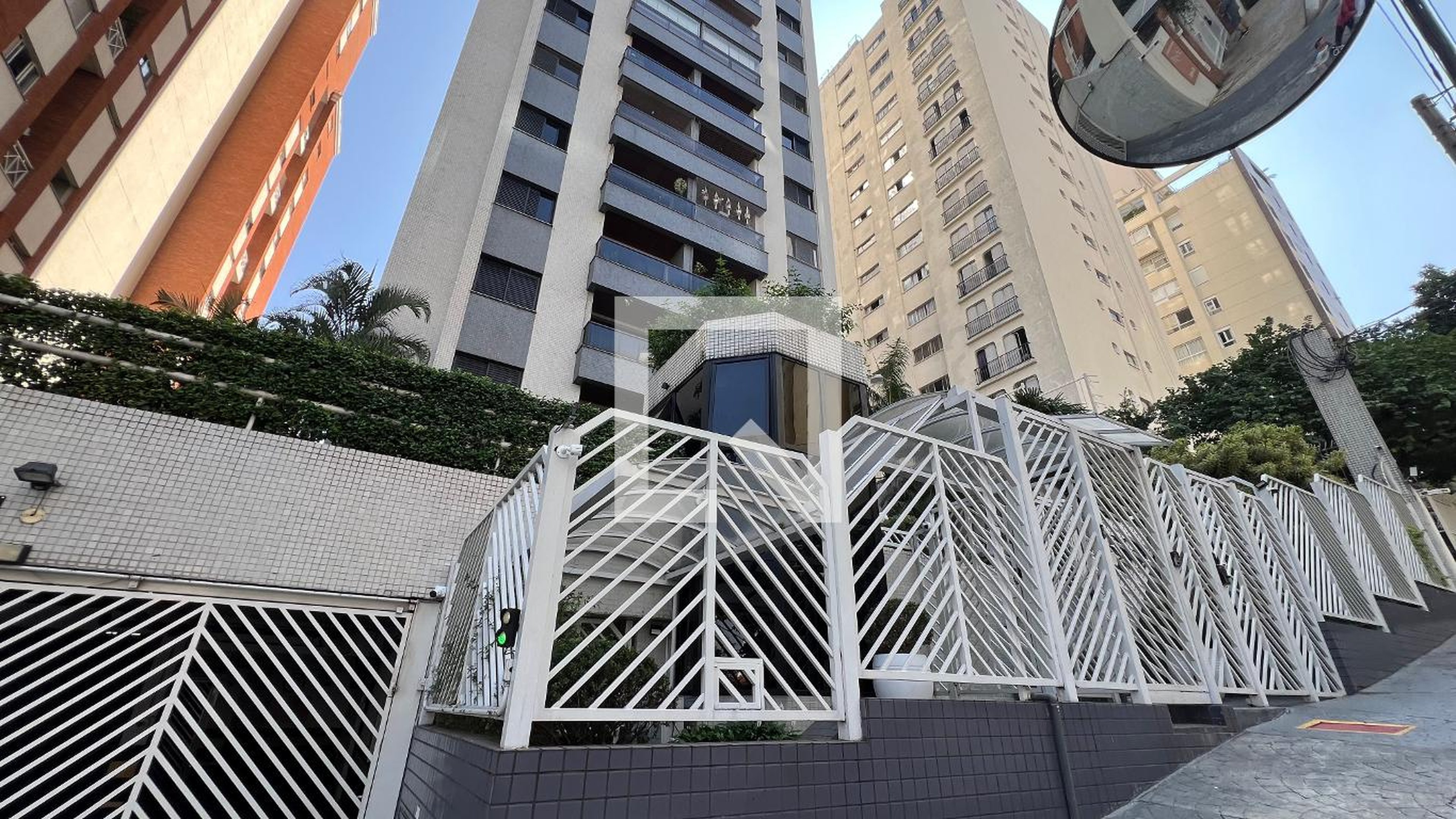 Fachada Condomínio Capri