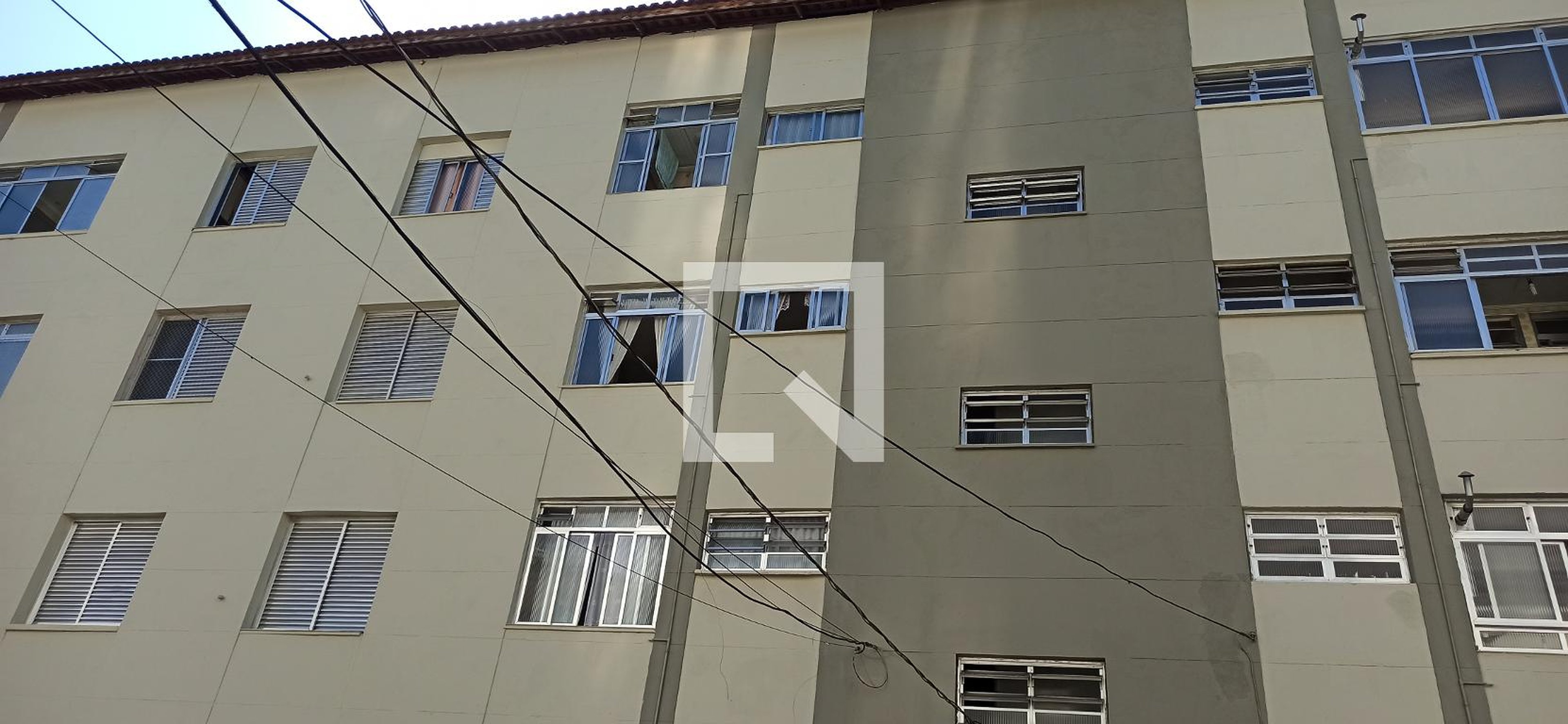 Fachada do Prédio Condomínio em Rua Mussa Kuraien, 44