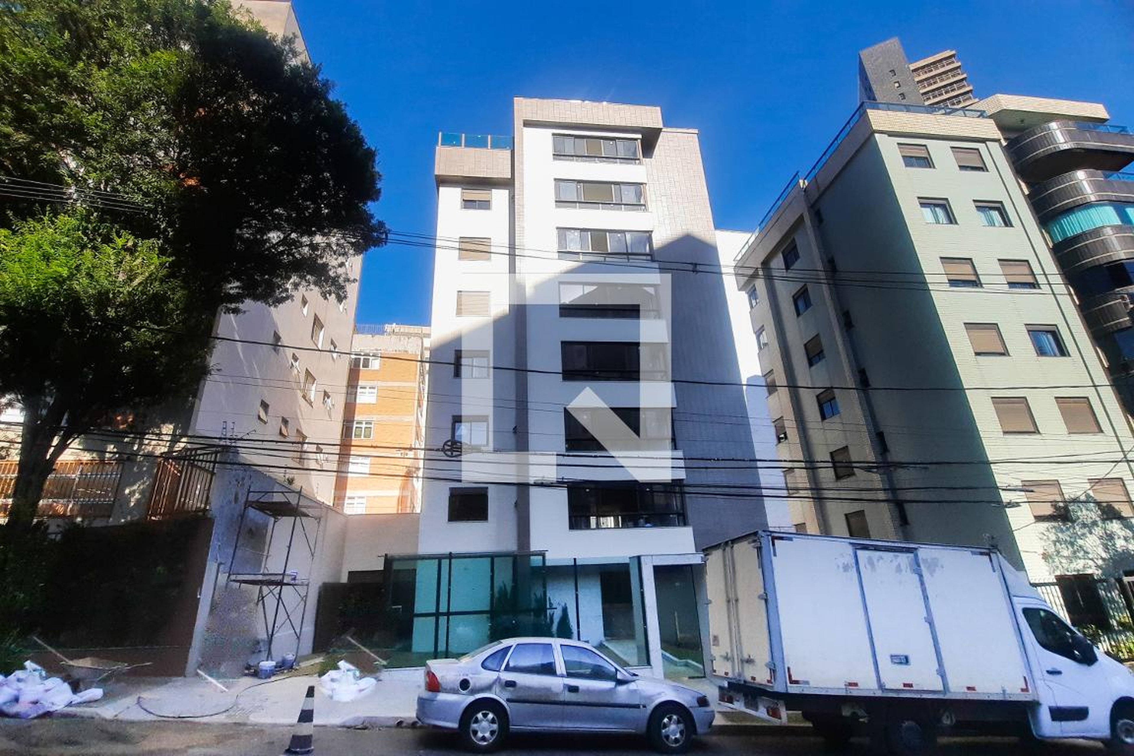 Fachada Condomínio em Rua Professor Estêvão Pinto, 1056