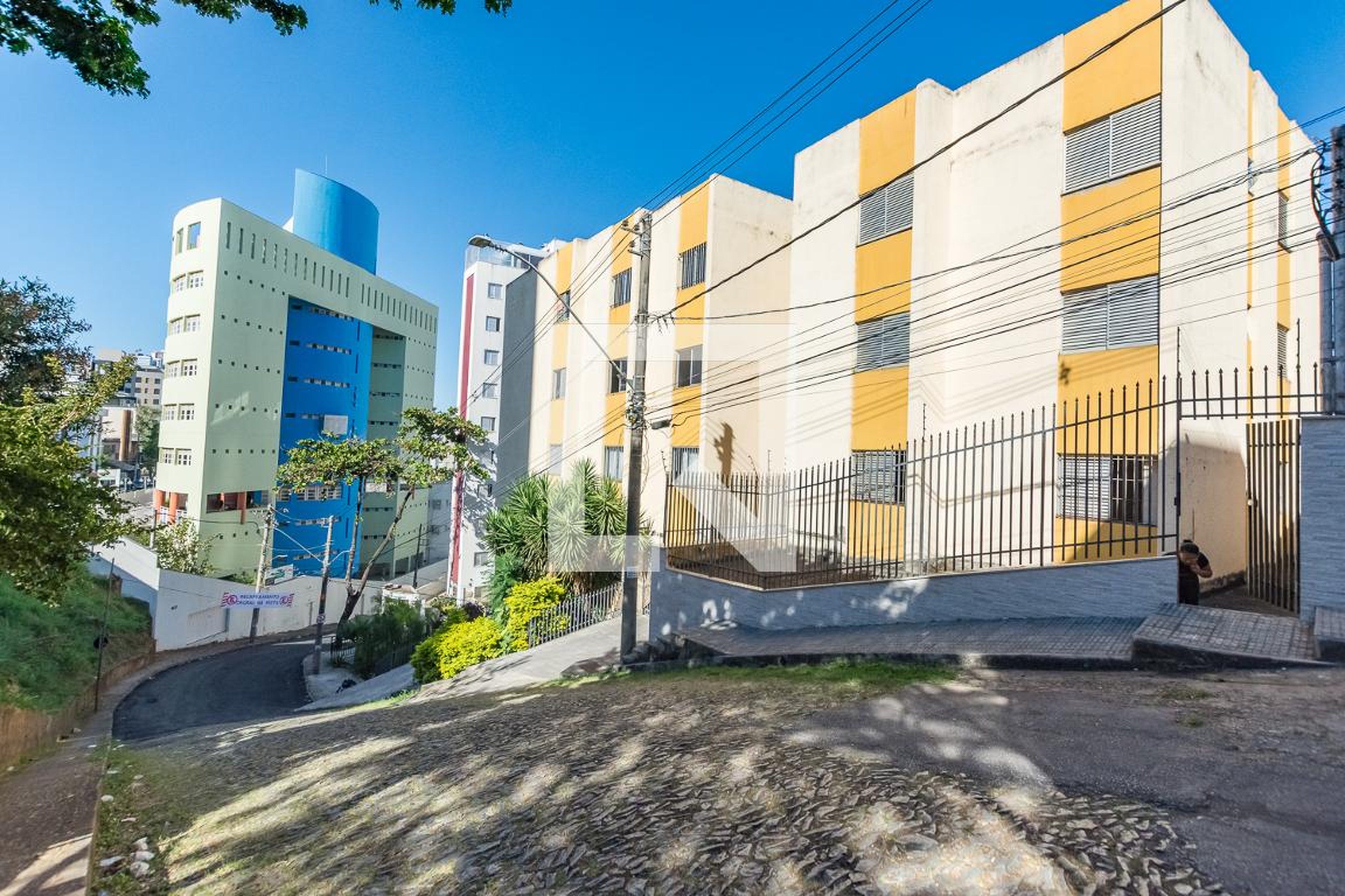 Fachada Condomínio Simone