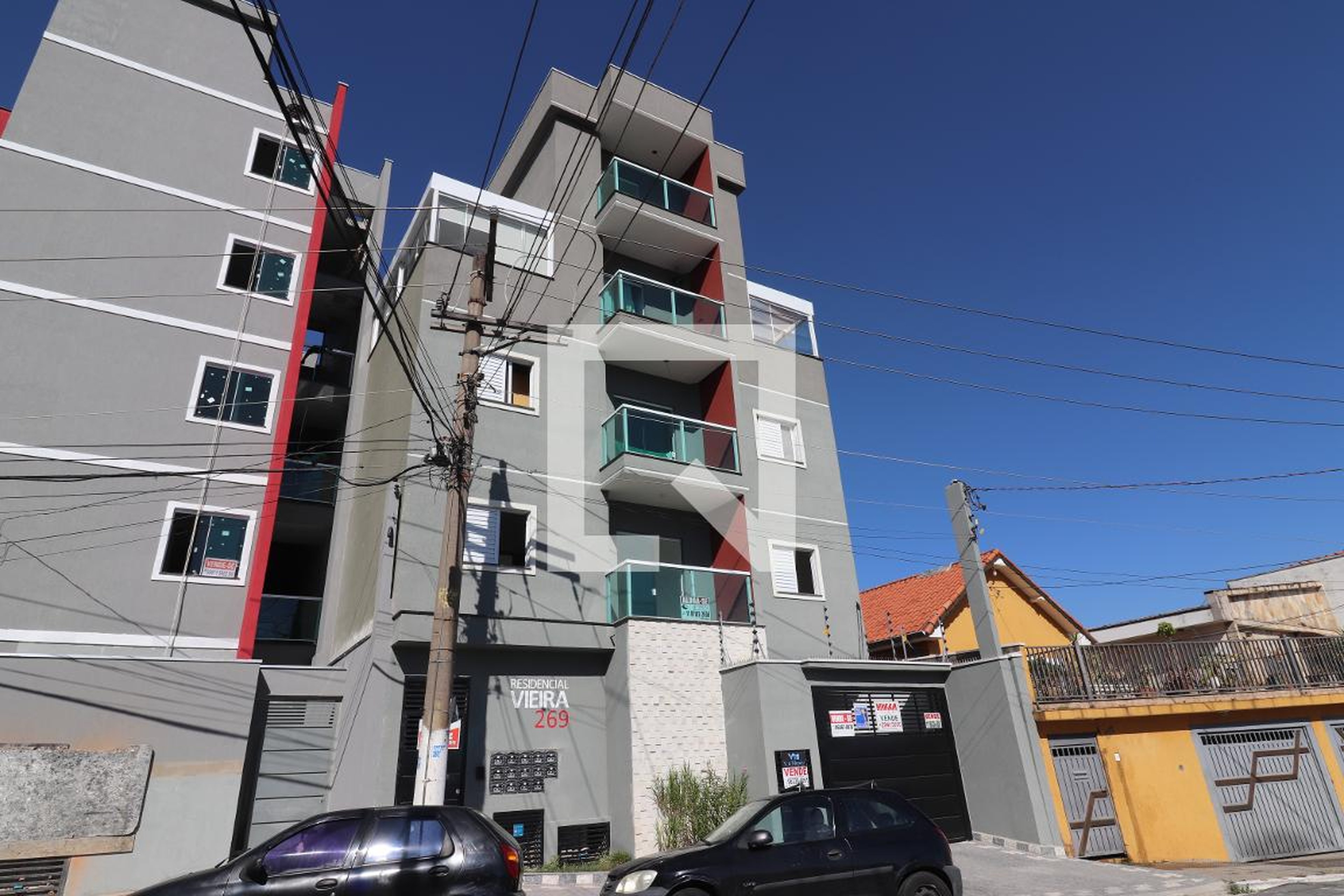 Fachada Condomínio em Rua Capitão José Leite, 269