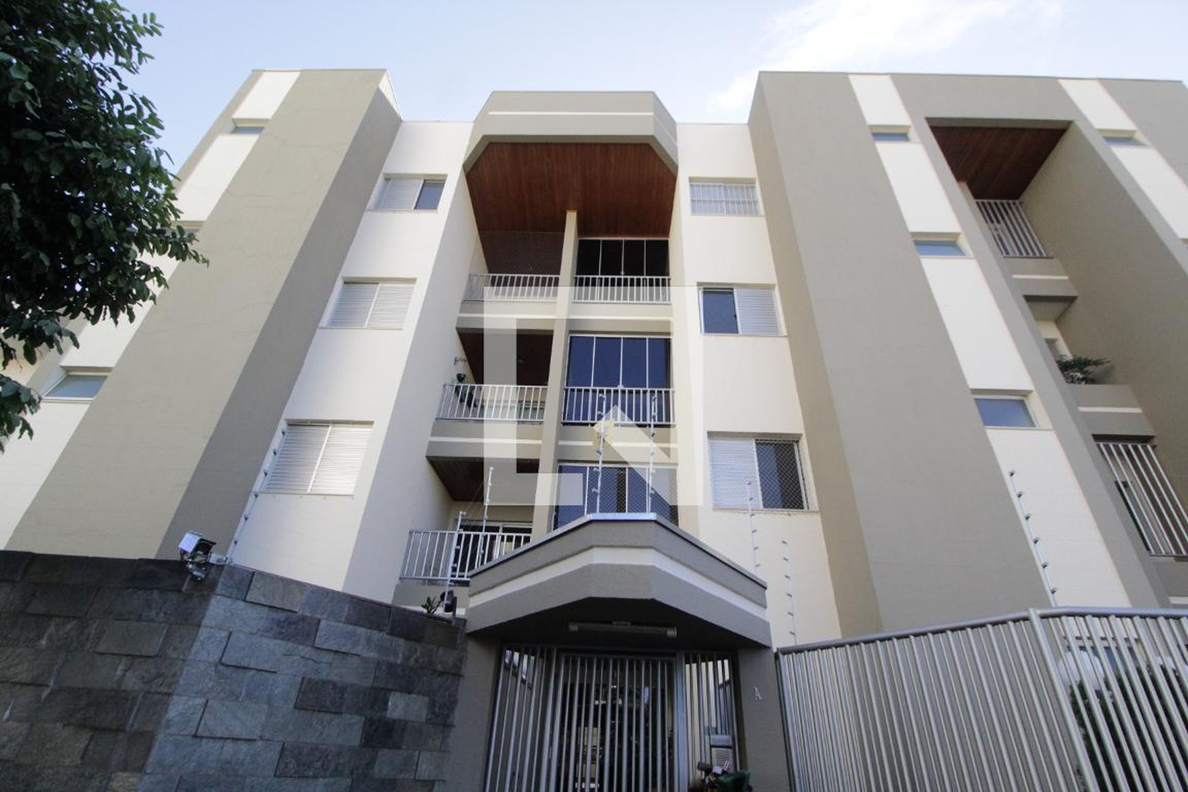 Fachada Condomínio Amsterdam