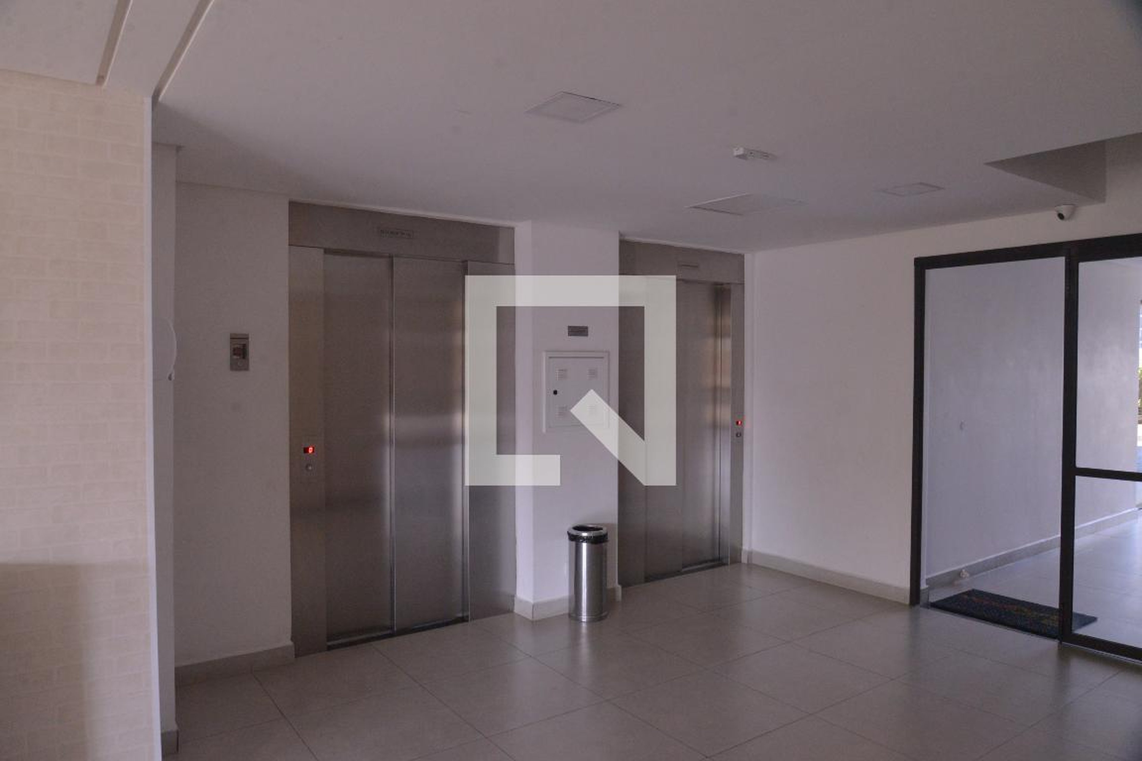 Elevador - Edifício Mirante Jardim Floresta