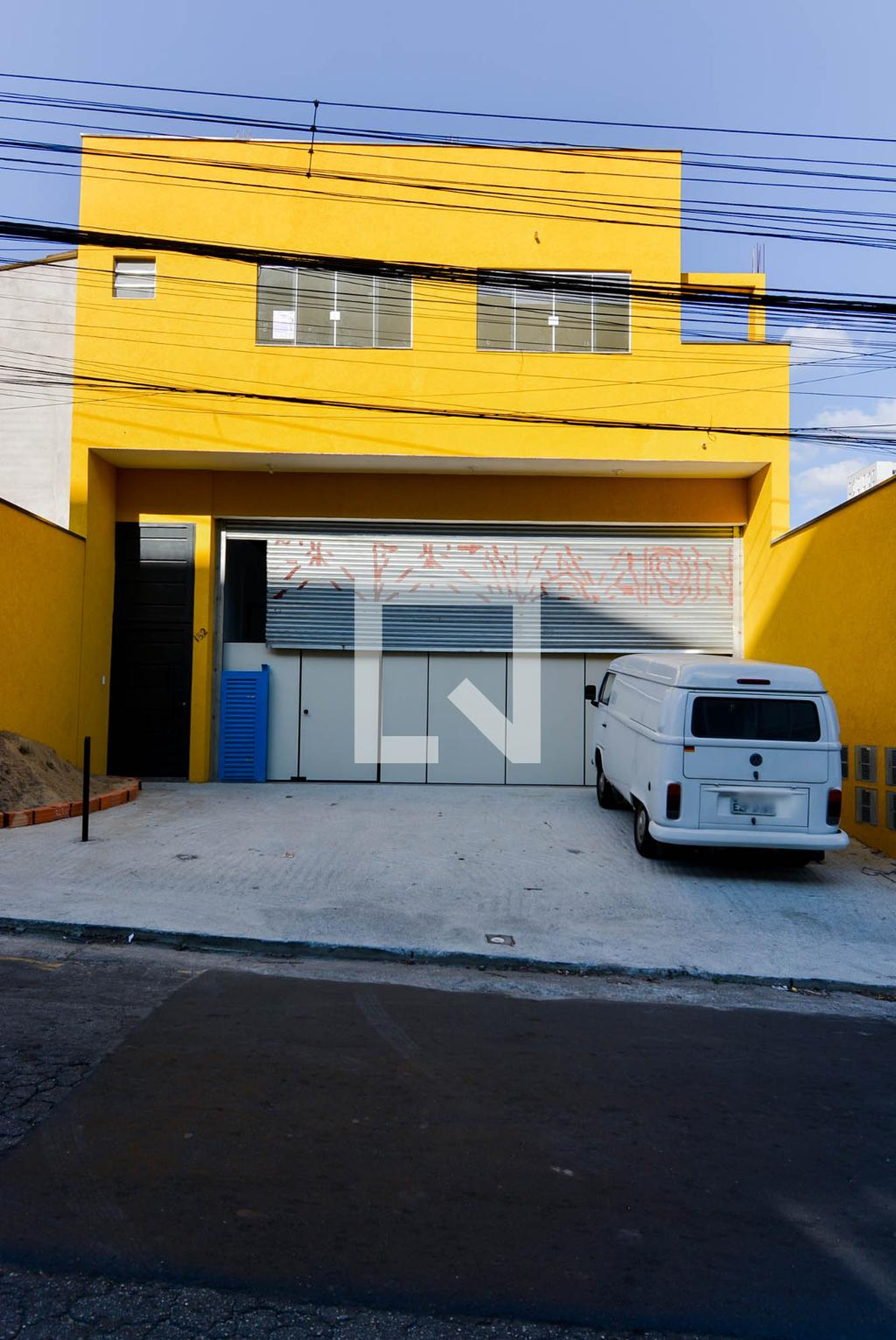 Fachada do Prédio Condomínio em Avenida Rosa Molina Pannocchia, 182
