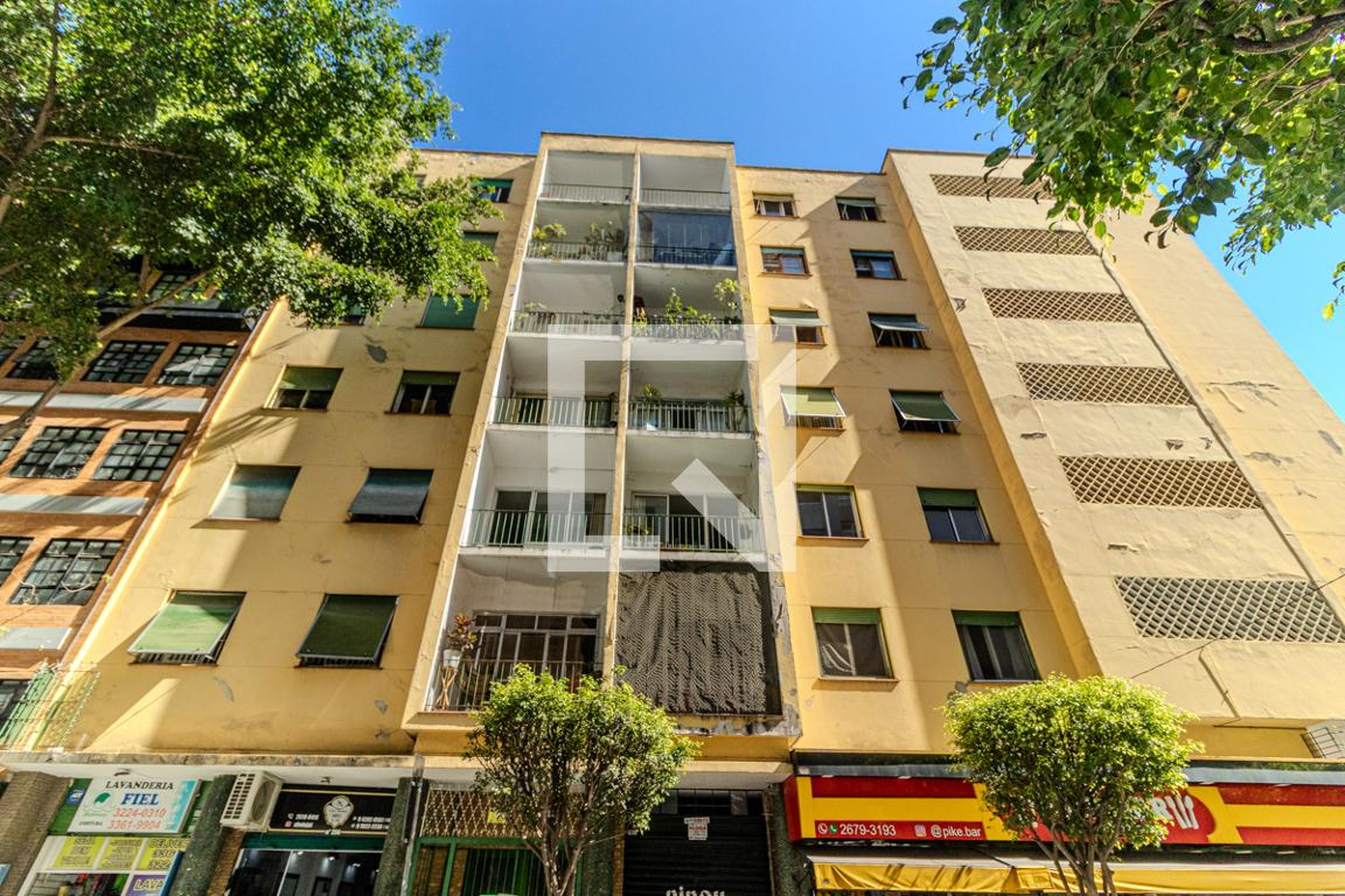 Fachada Condomínio em Rua Doutor Cesário Mota Júnior, 254