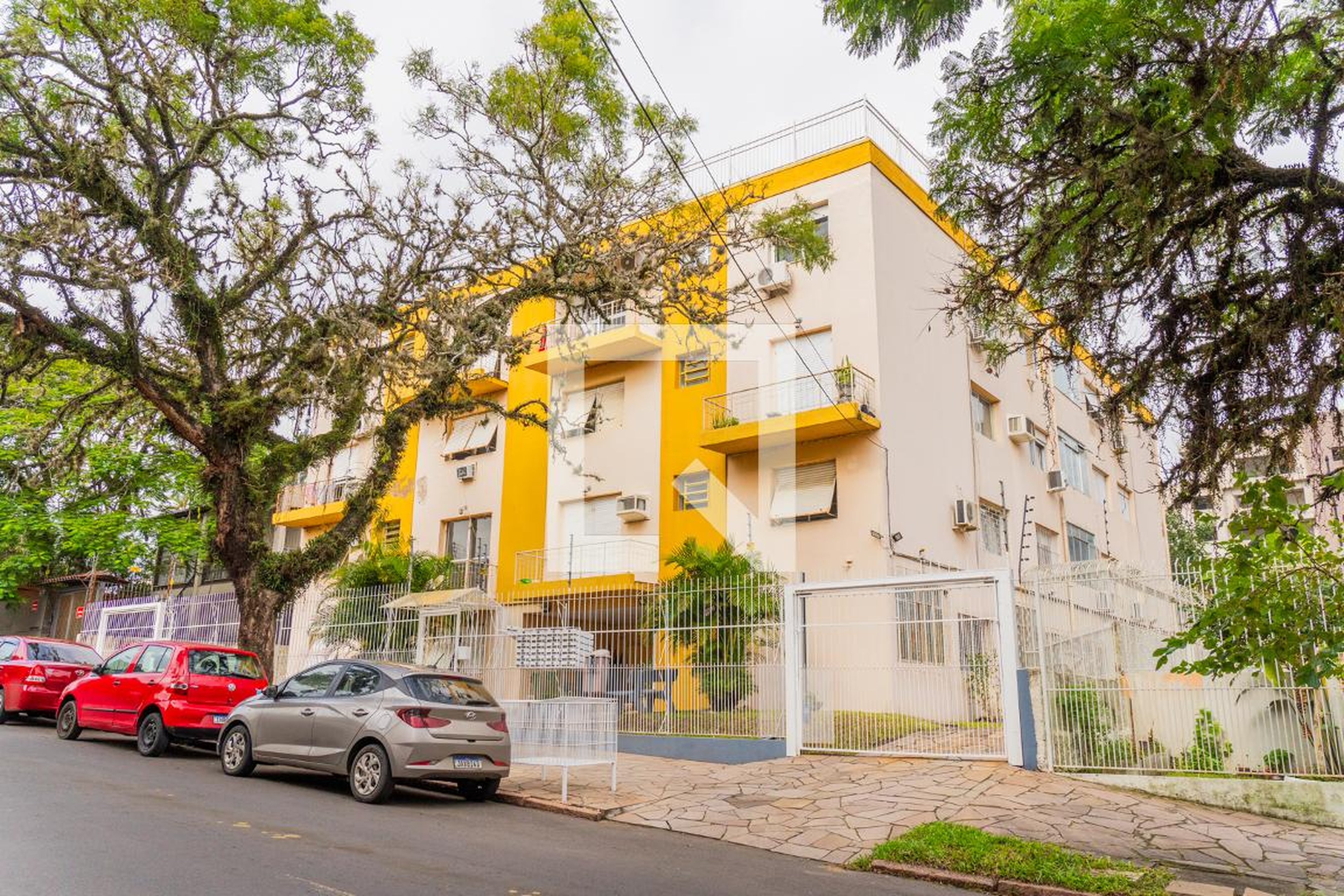 Fachada Condomínio Jardim Inhanduí