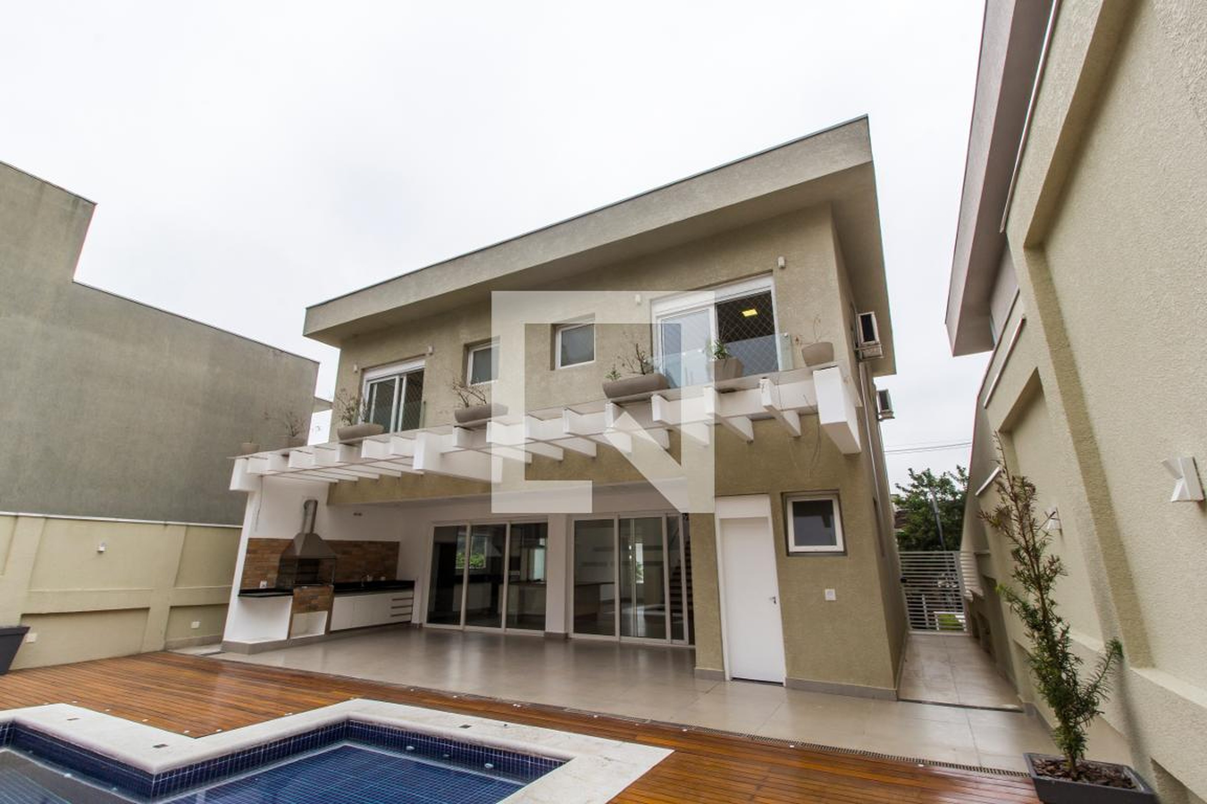 Fachada Condomínio em Calçada Valê dos Pássaros, 65