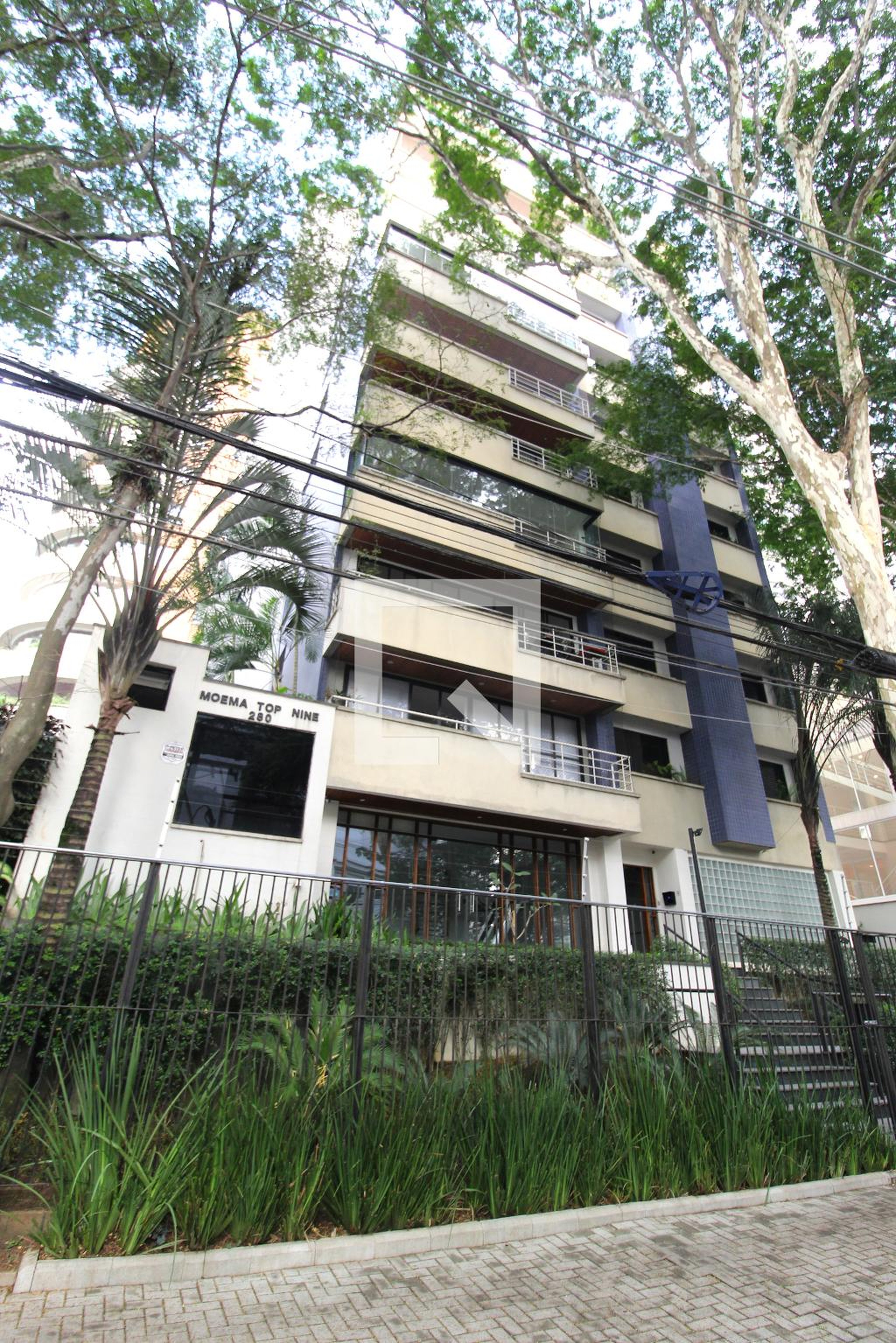 Fachada do Prédio Condomínio Moema Top Nine